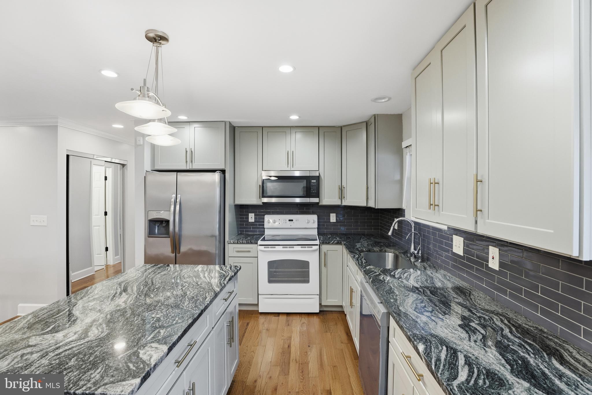 BROOKLYN - Residential