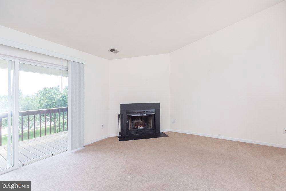 CROMWELL FOUNTAIN - Residential Lease