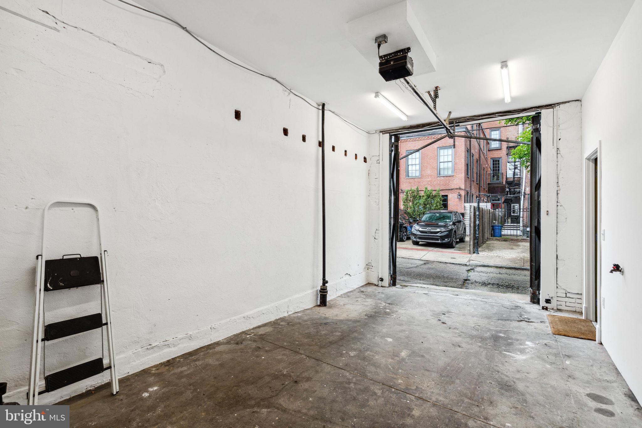 AVENUE OF THE ARTS - Residential