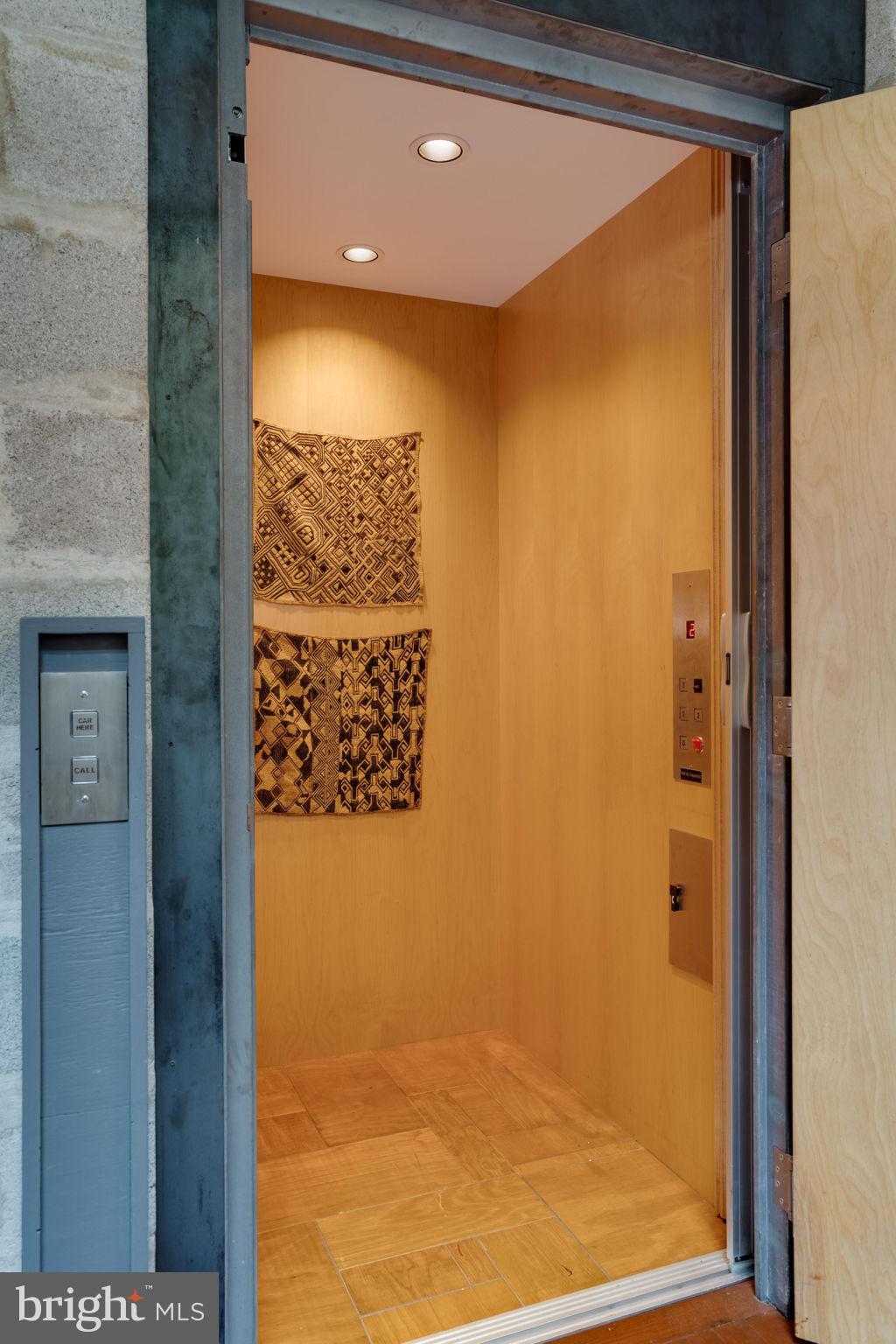 AVENUE OF THE ARTS - Residential