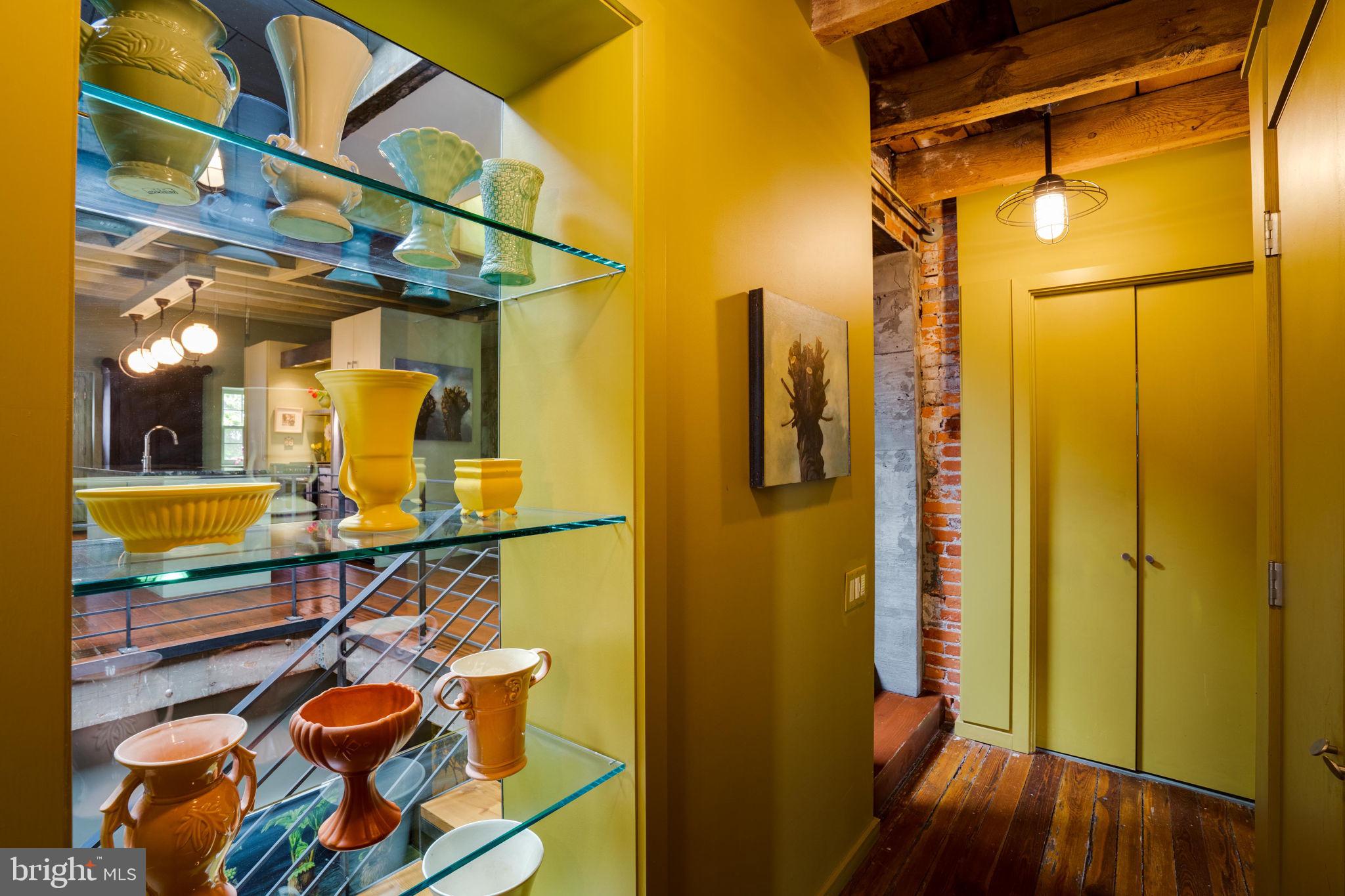 AVENUE OF THE ARTS - Residential