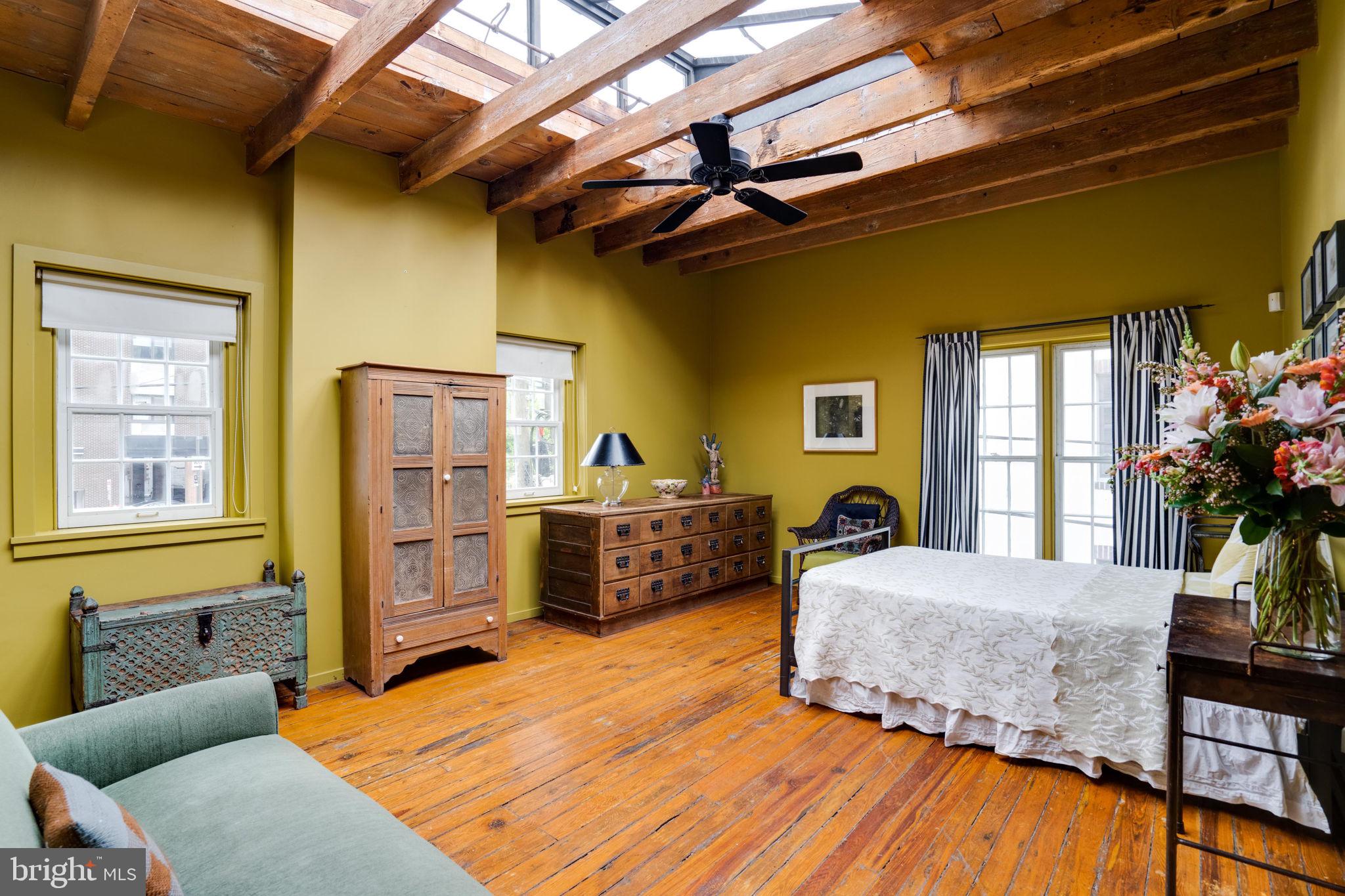 AVENUE OF THE ARTS - Residential