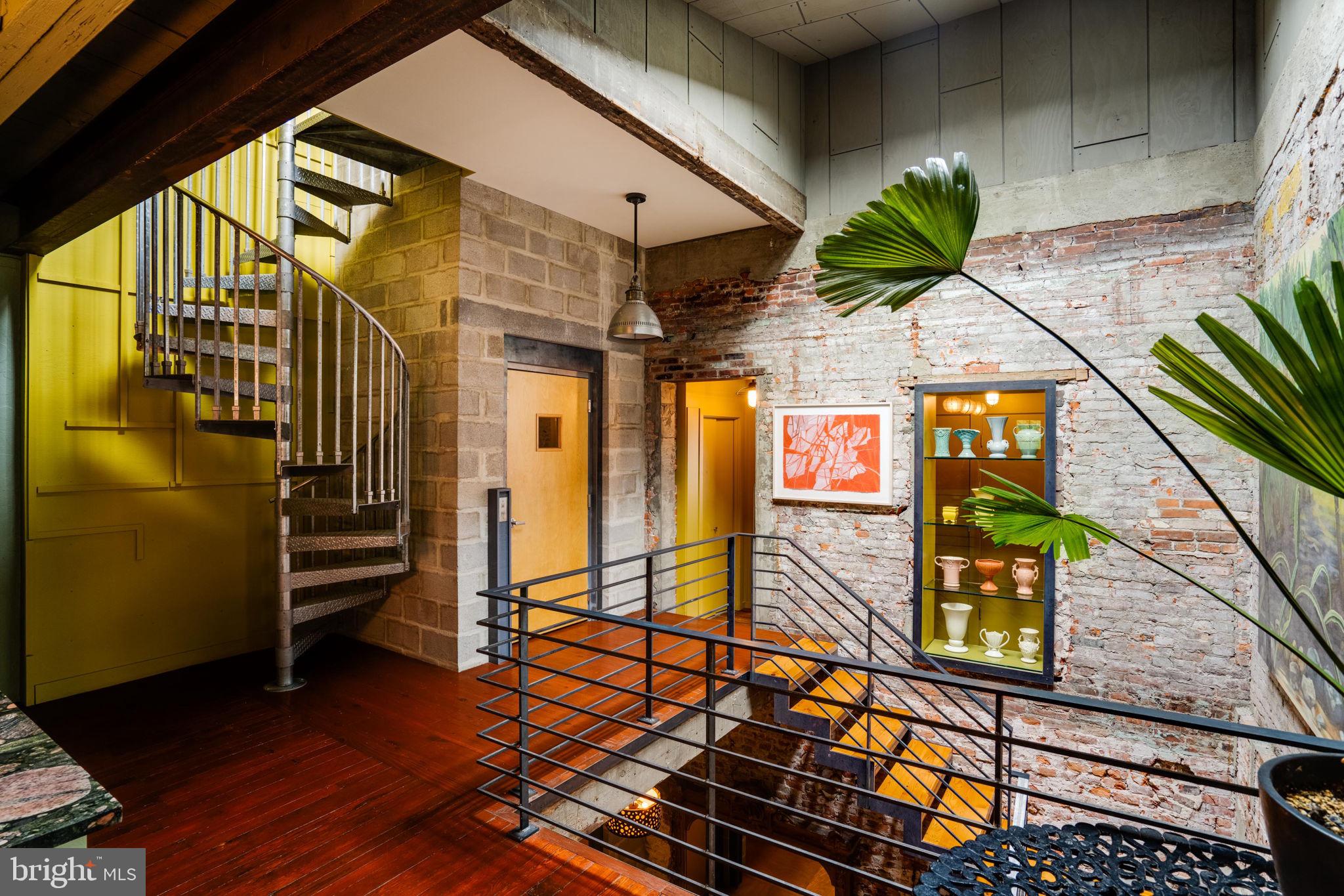 AVENUE OF THE ARTS - Residential