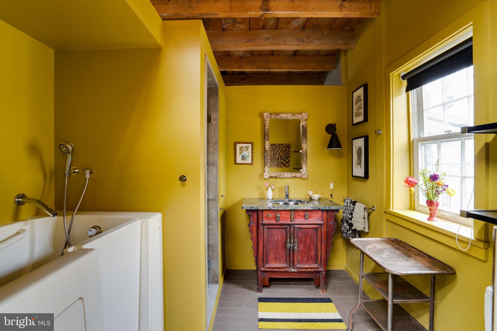 AVENUE OF THE ARTS - Residential