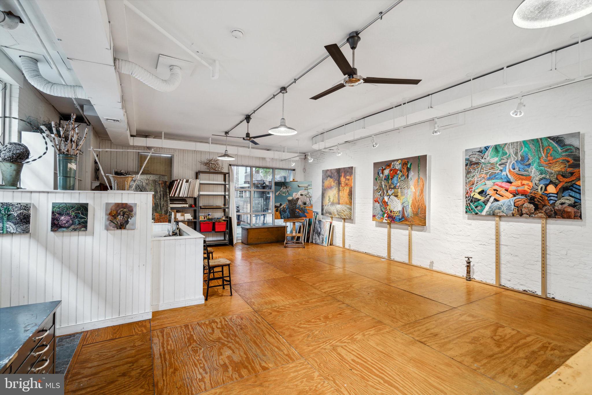 AVENUE OF THE ARTS - Residential