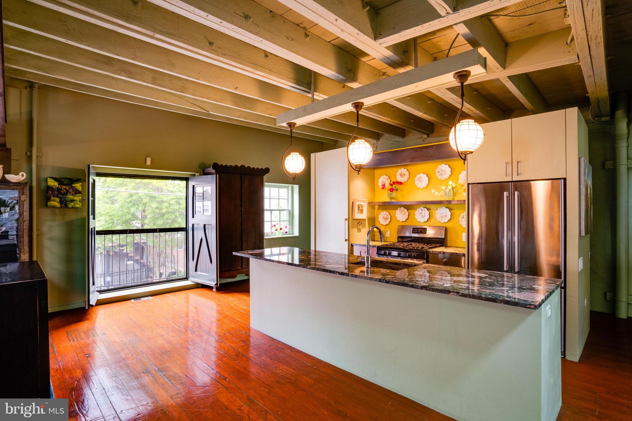 AVENUE OF THE ARTS - Residential