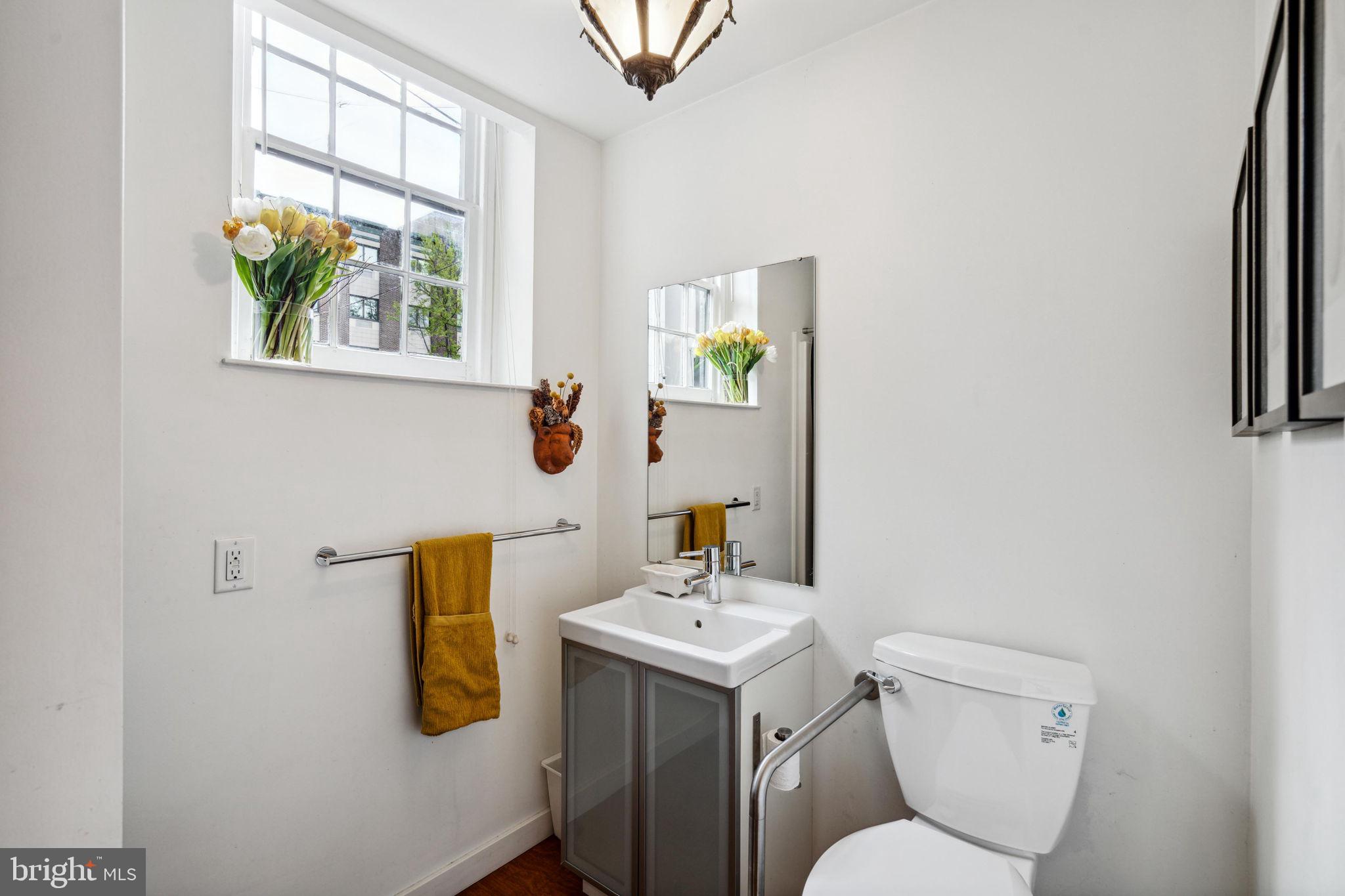 AVENUE OF THE ARTS - Residential