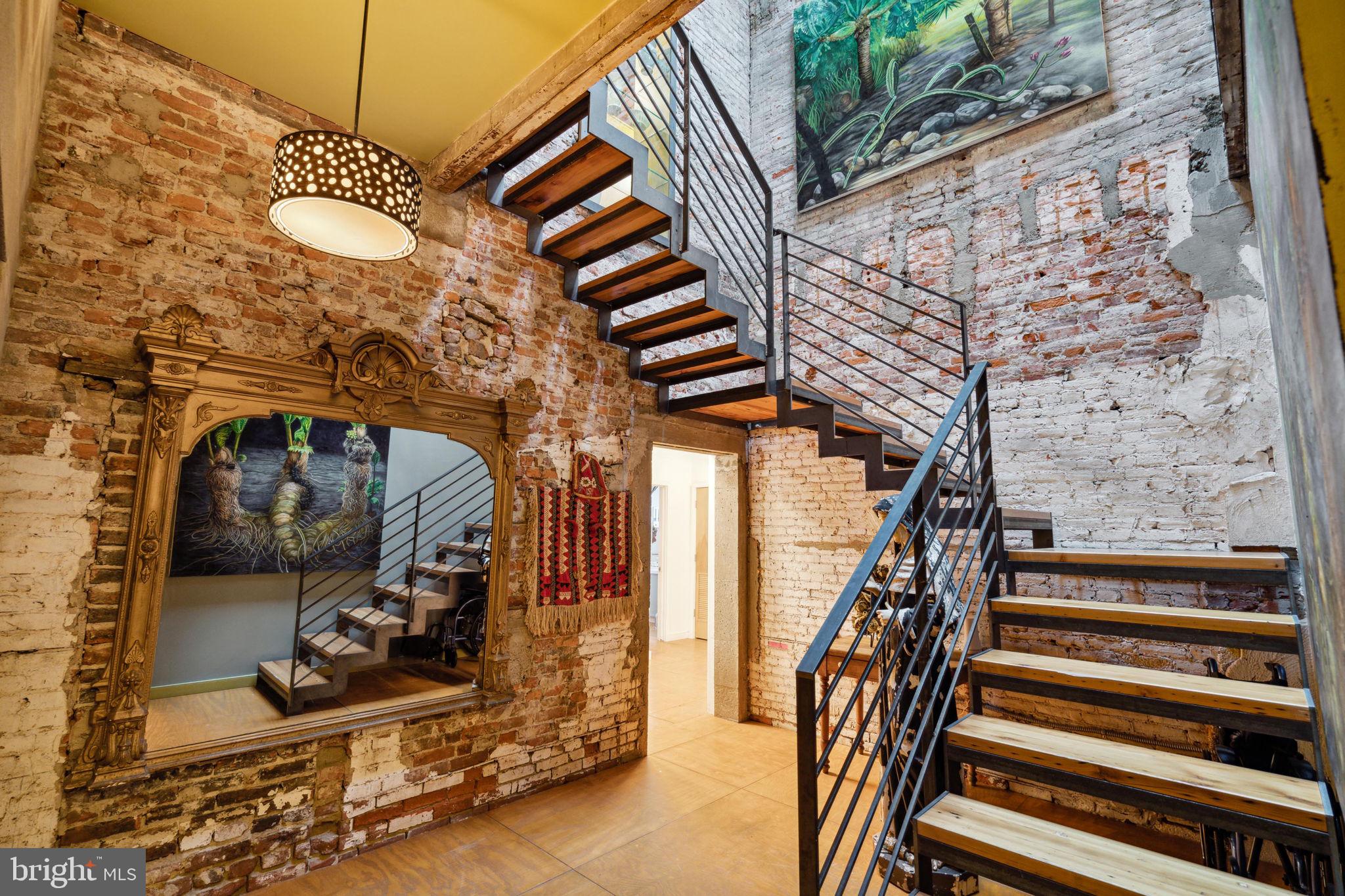 AVENUE OF THE ARTS - Residential