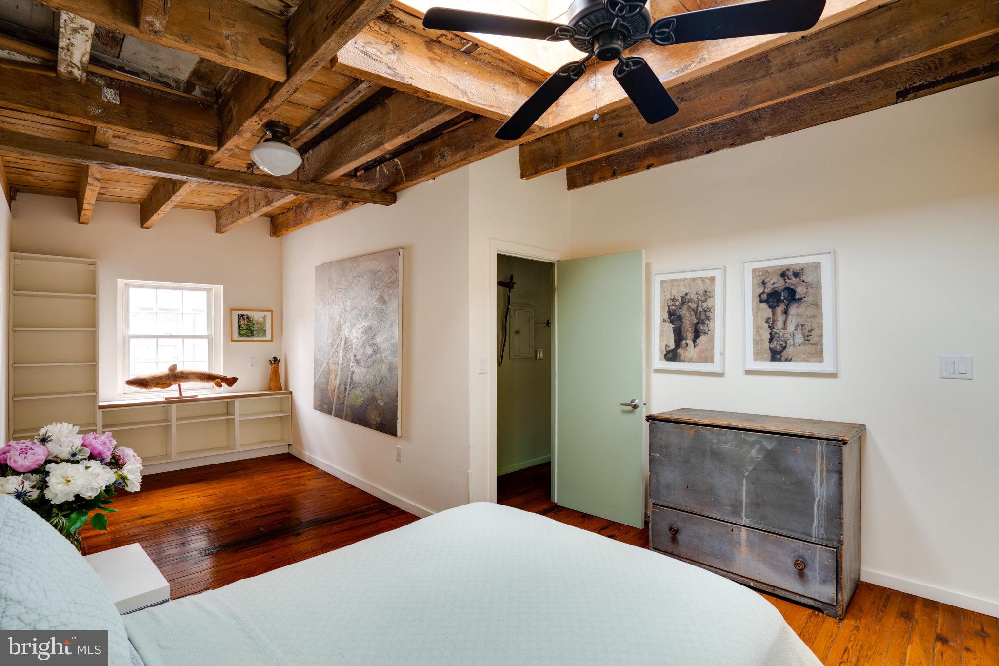 AVENUE OF THE ARTS - Residential