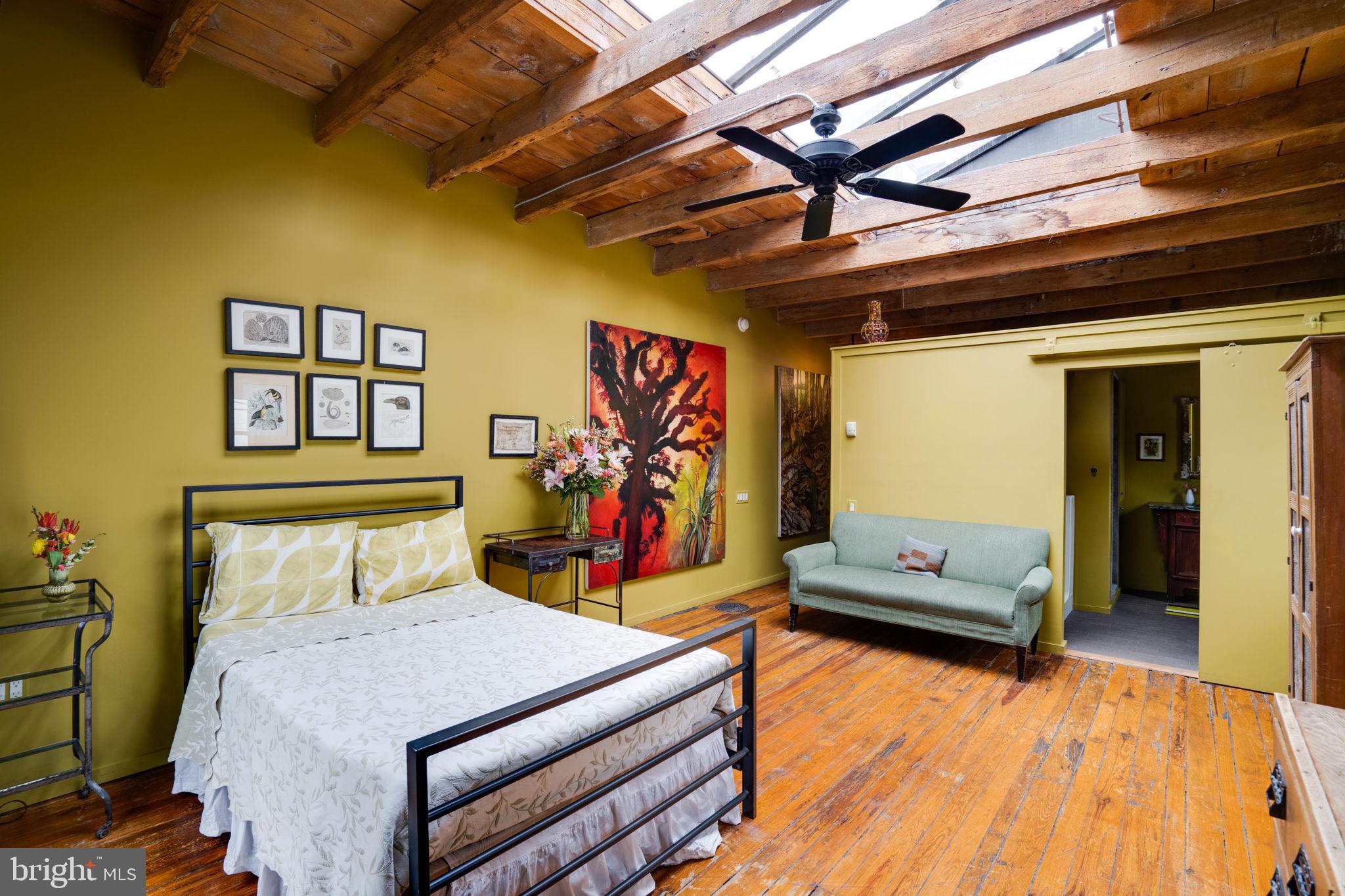 AVENUE OF THE ARTS - Residential