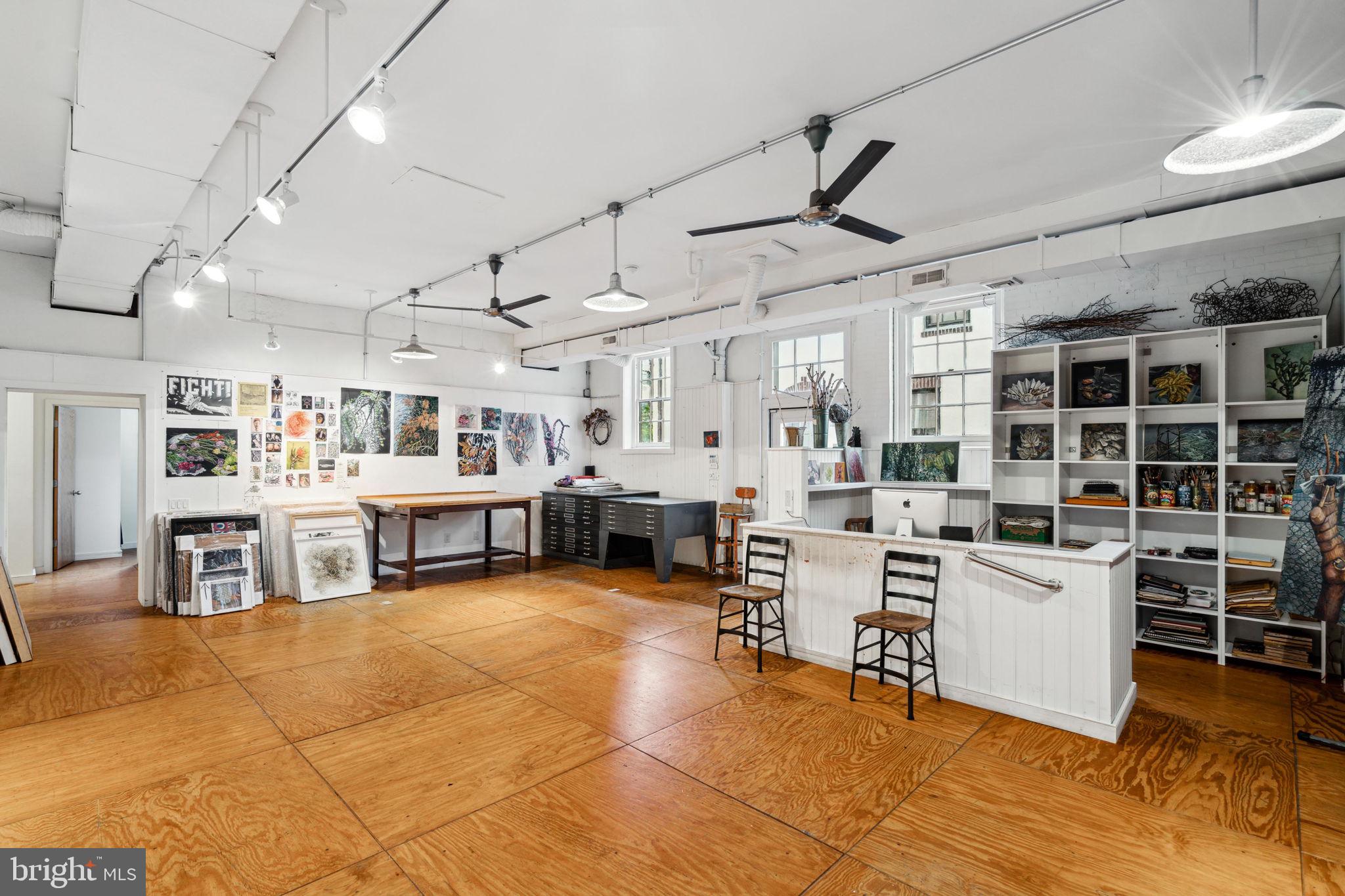 AVENUE OF THE ARTS - Residential