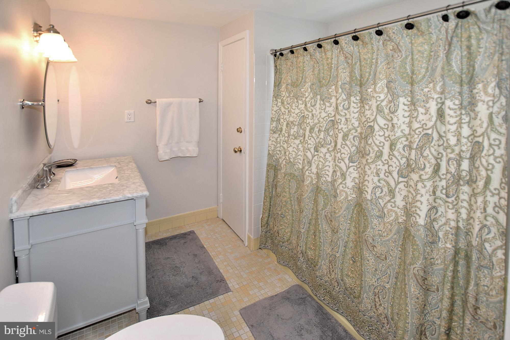 STRATFORD LANDING - Residential Lease