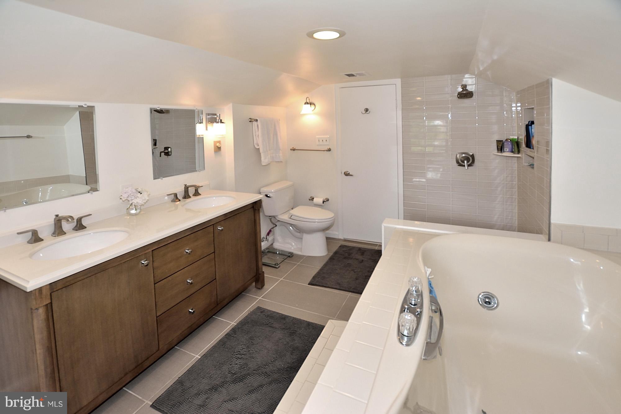 STRATFORD LANDING - Residential Lease