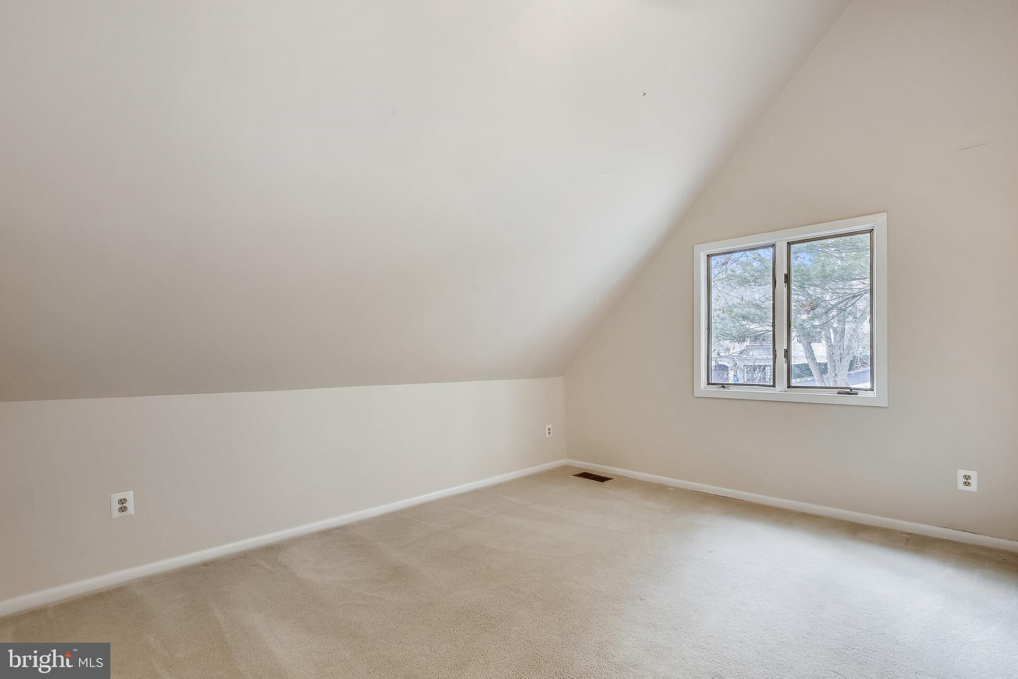 BEACH MILL WOODS - Residential Lease