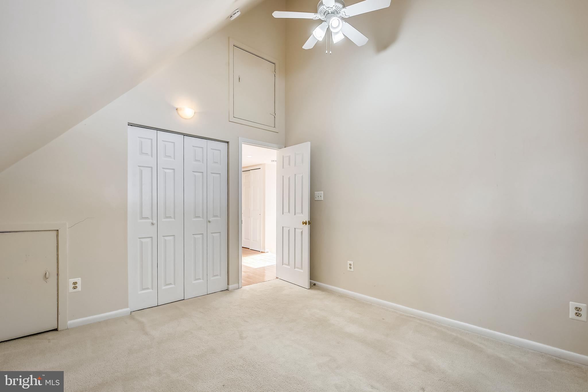 BEACH MILL WOODS - Residential Lease