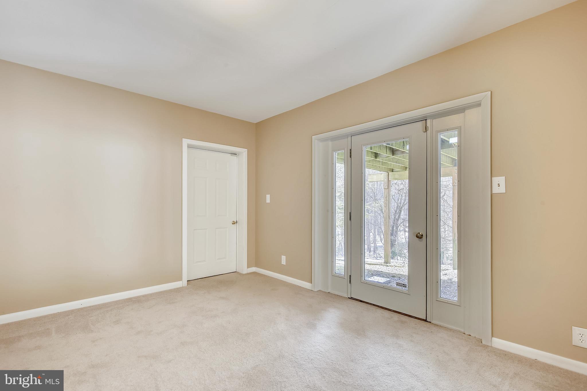 BEACH MILL WOODS - Residential Lease