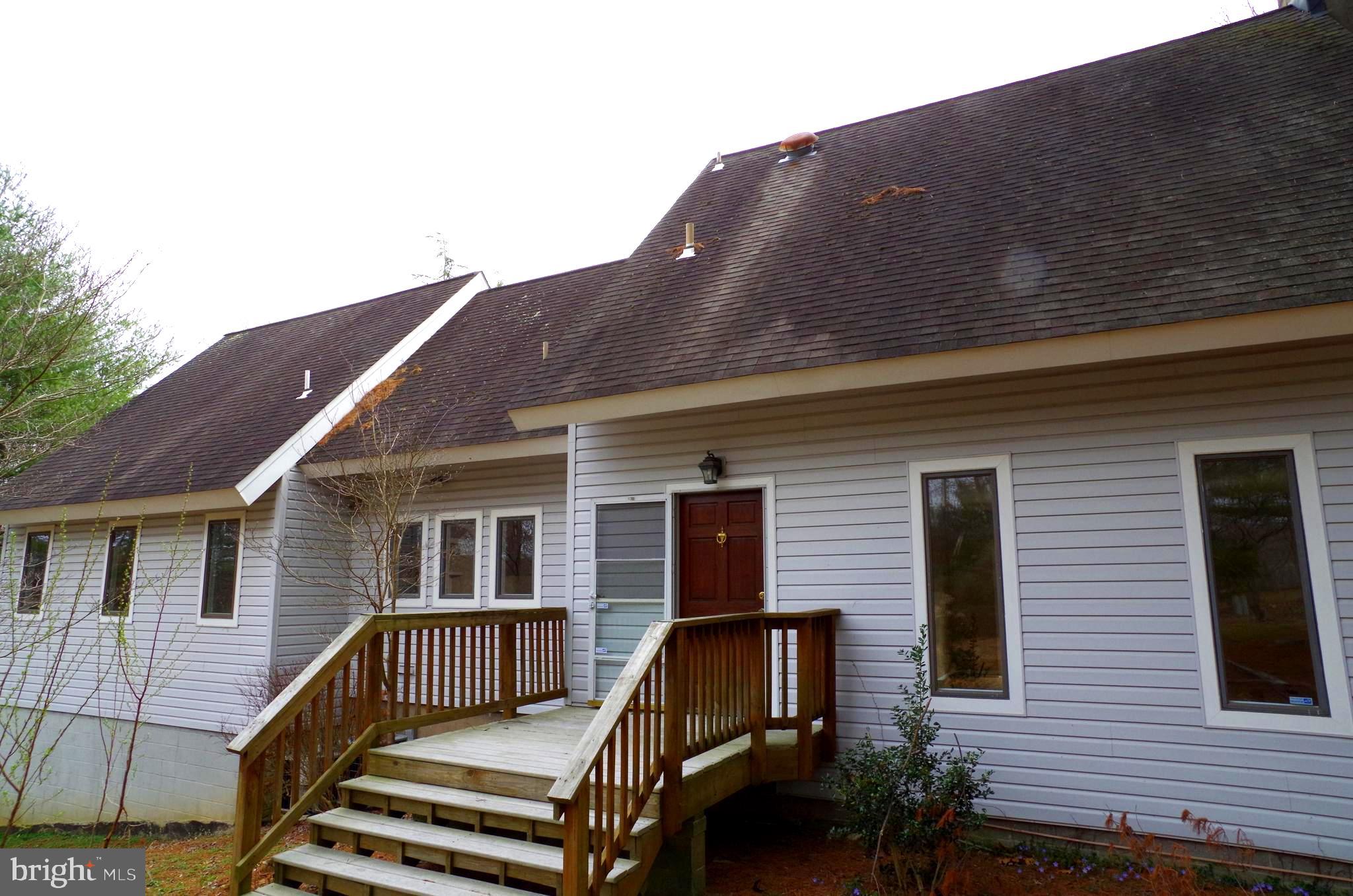 BEACH MILL WOODS - Residential Lease