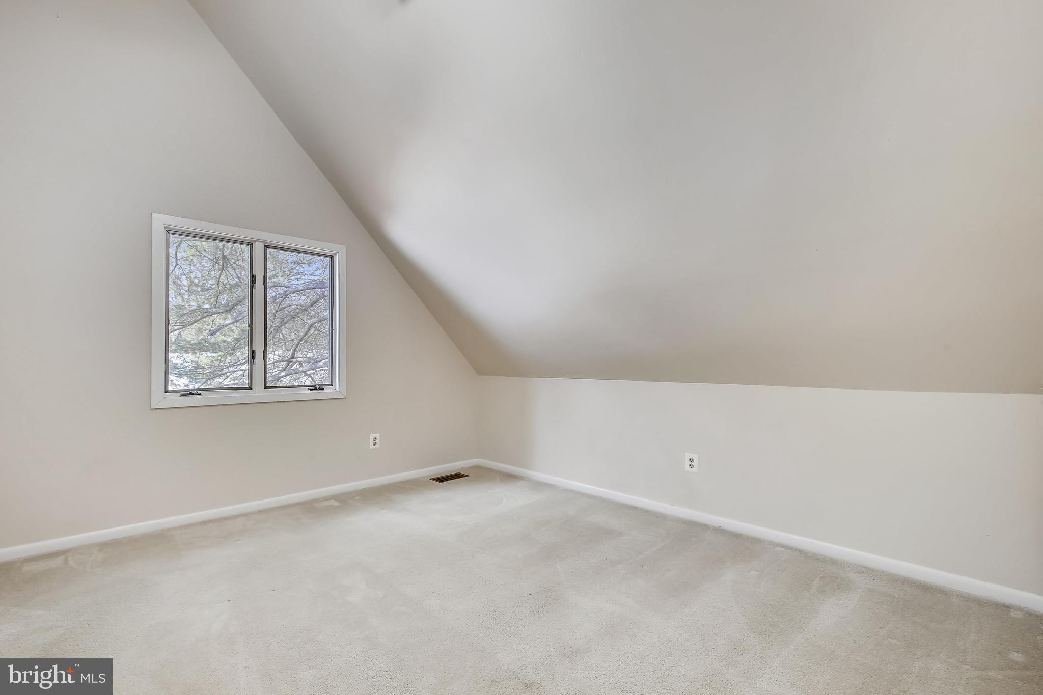 BEACH MILL WOODS - Residential Lease