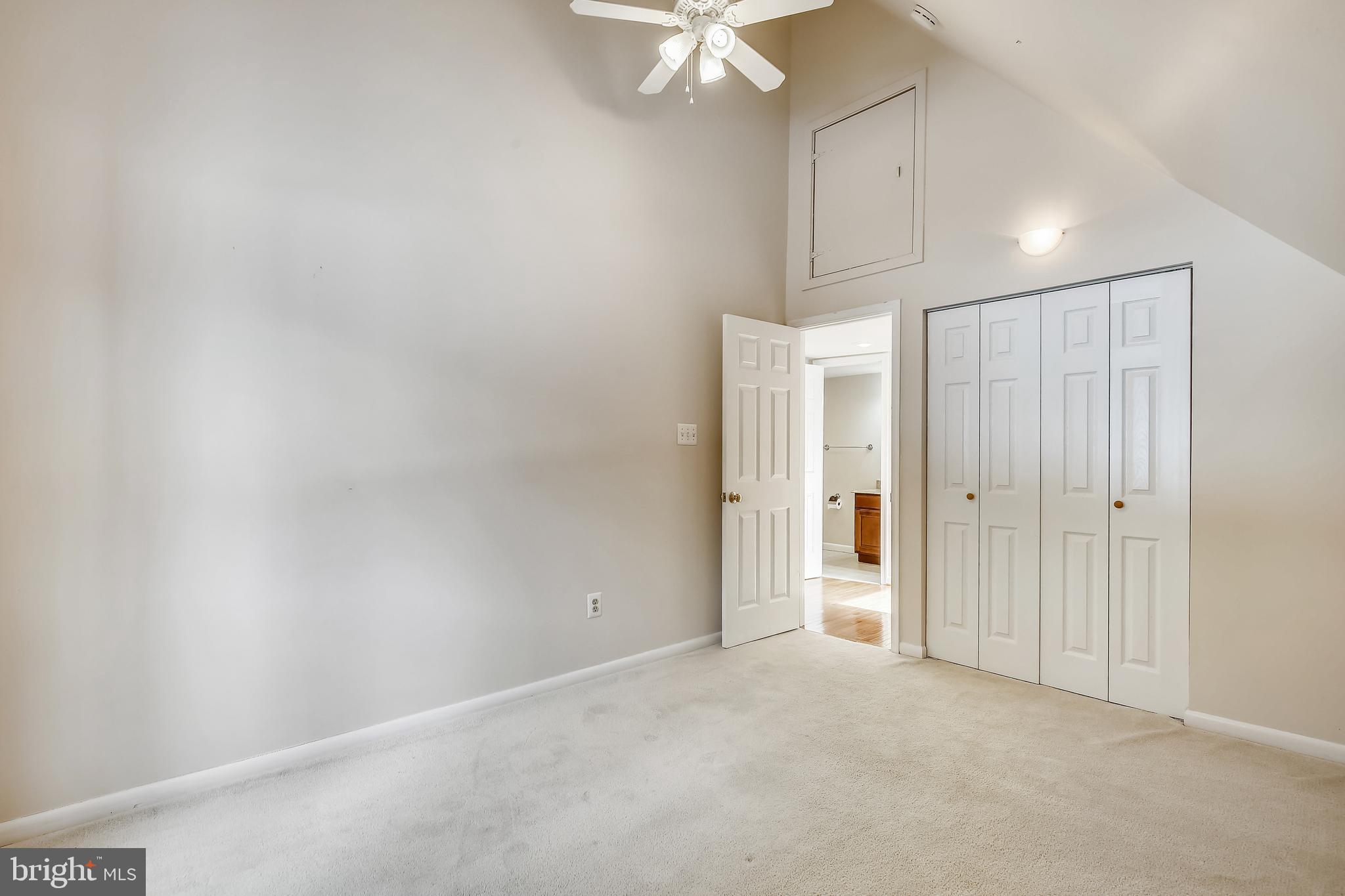 BEACH MILL WOODS - Residential Lease