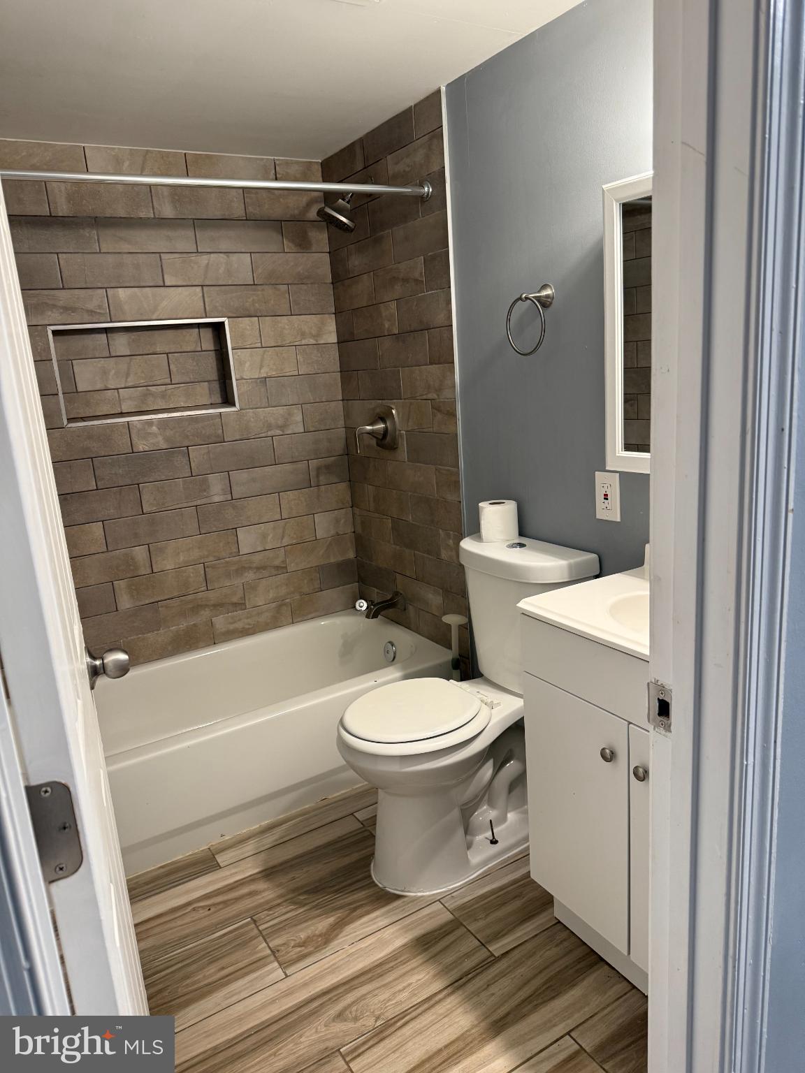 SPAULDING HEIGHTS - Residential Lease