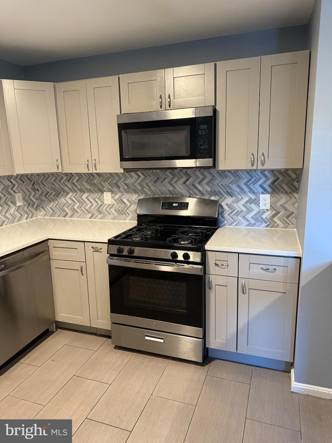 SPAULDING HEIGHTS - Residential Lease