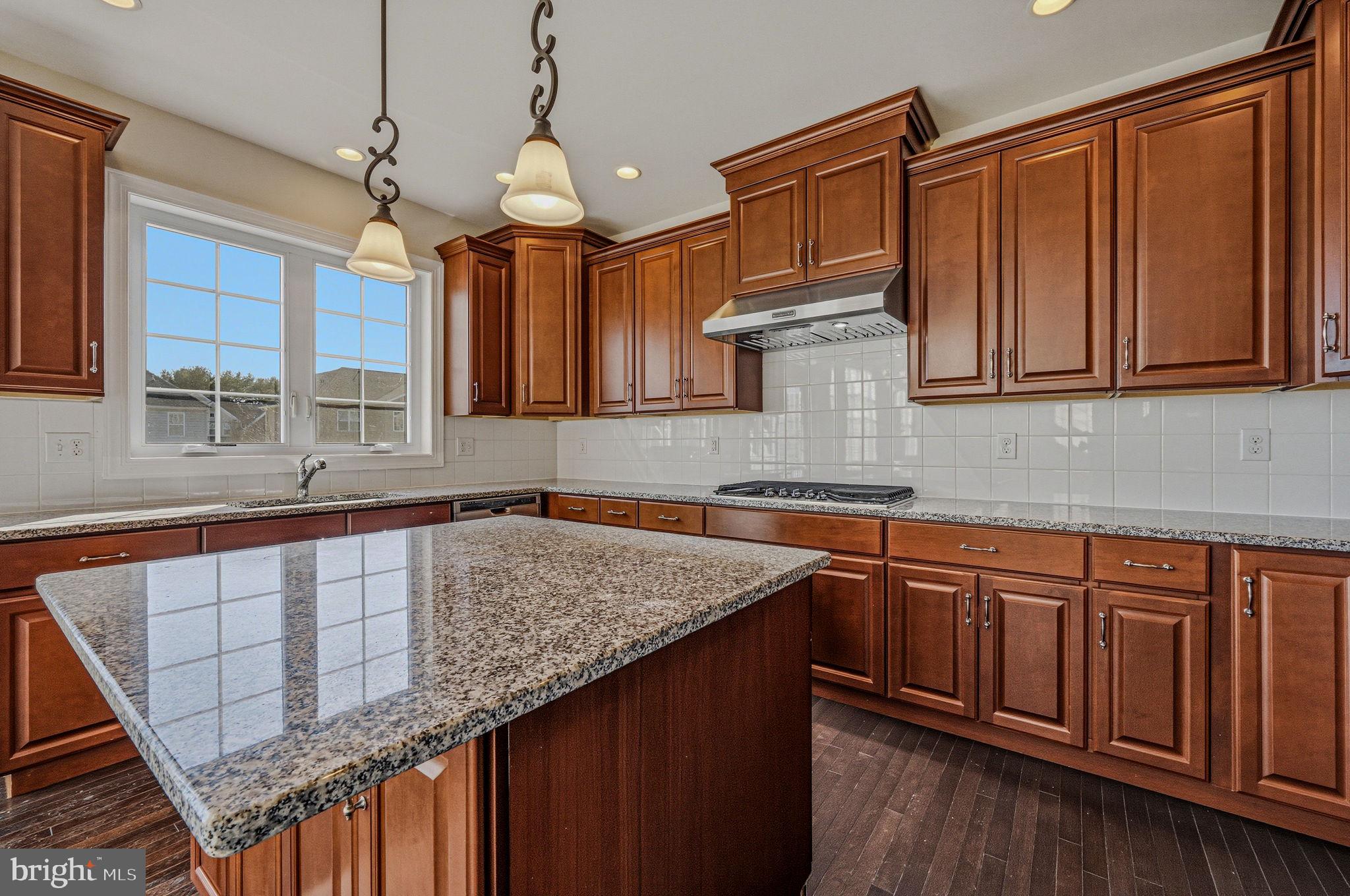 HIGHPOINT - Residential