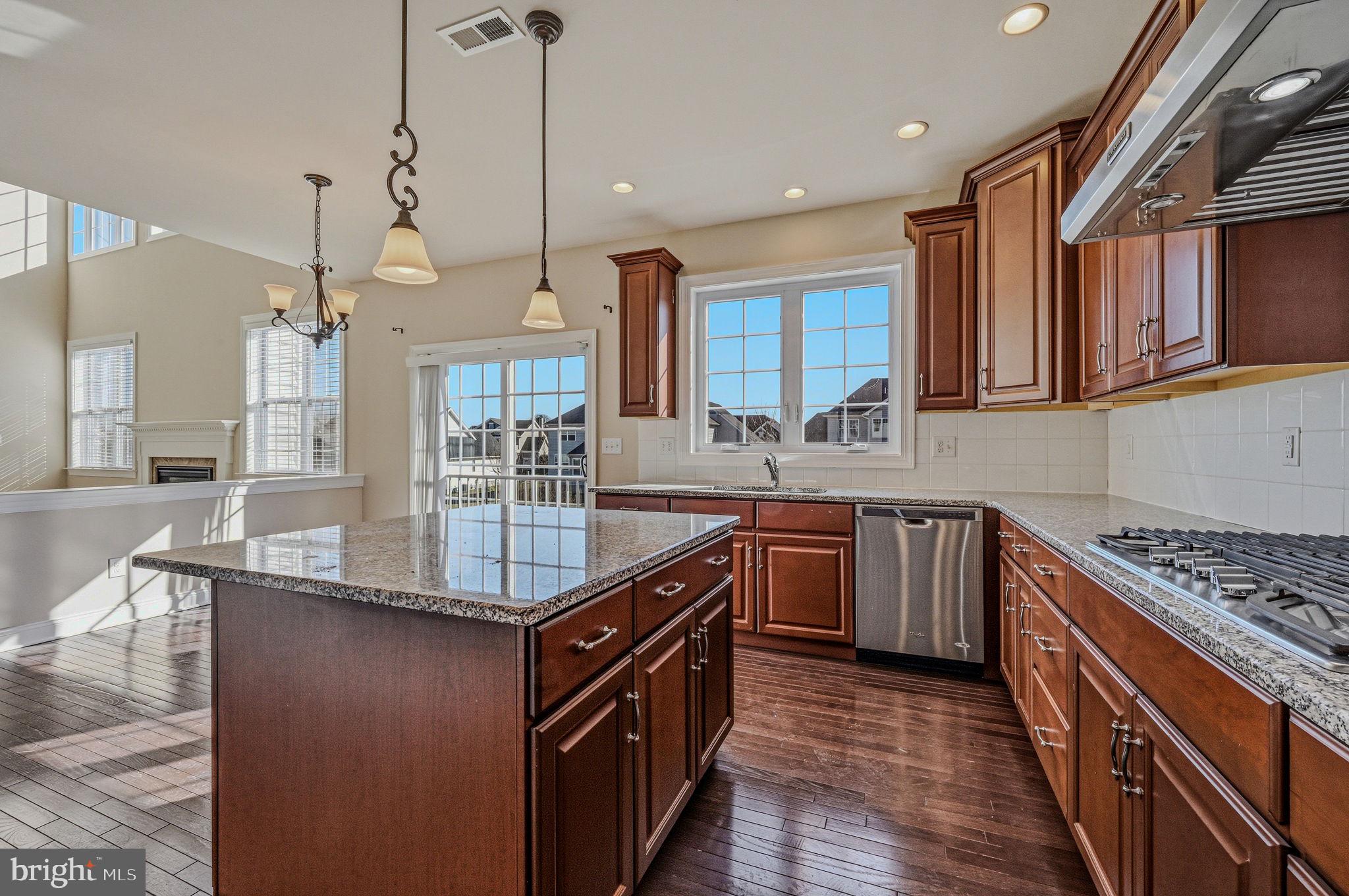 HIGHPOINT - Residential