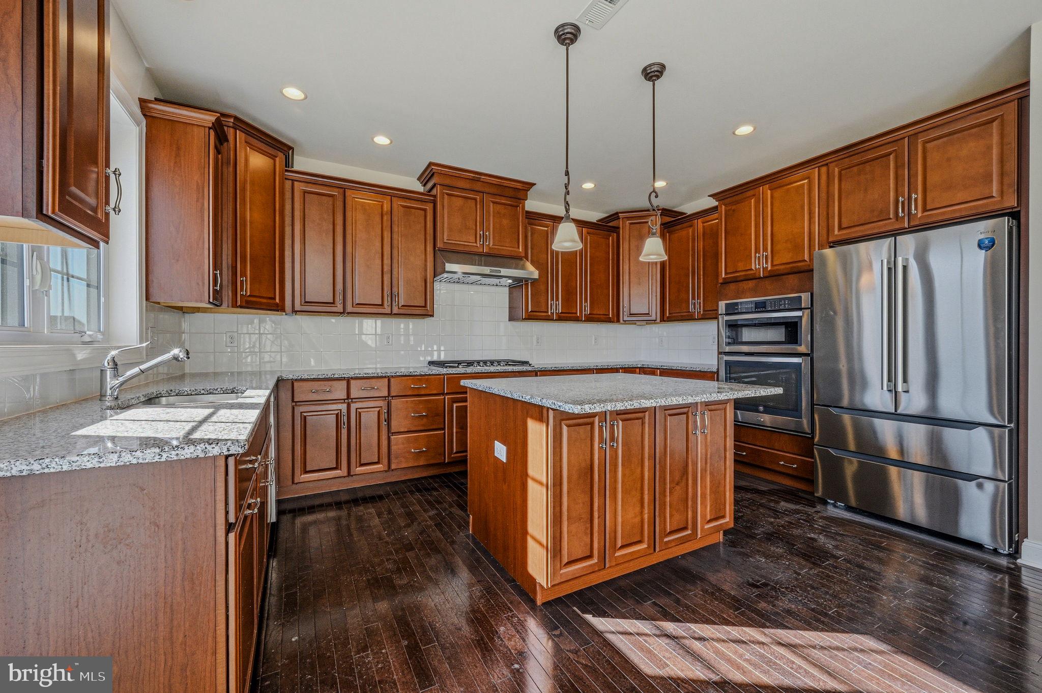 HIGHPOINT - Residential