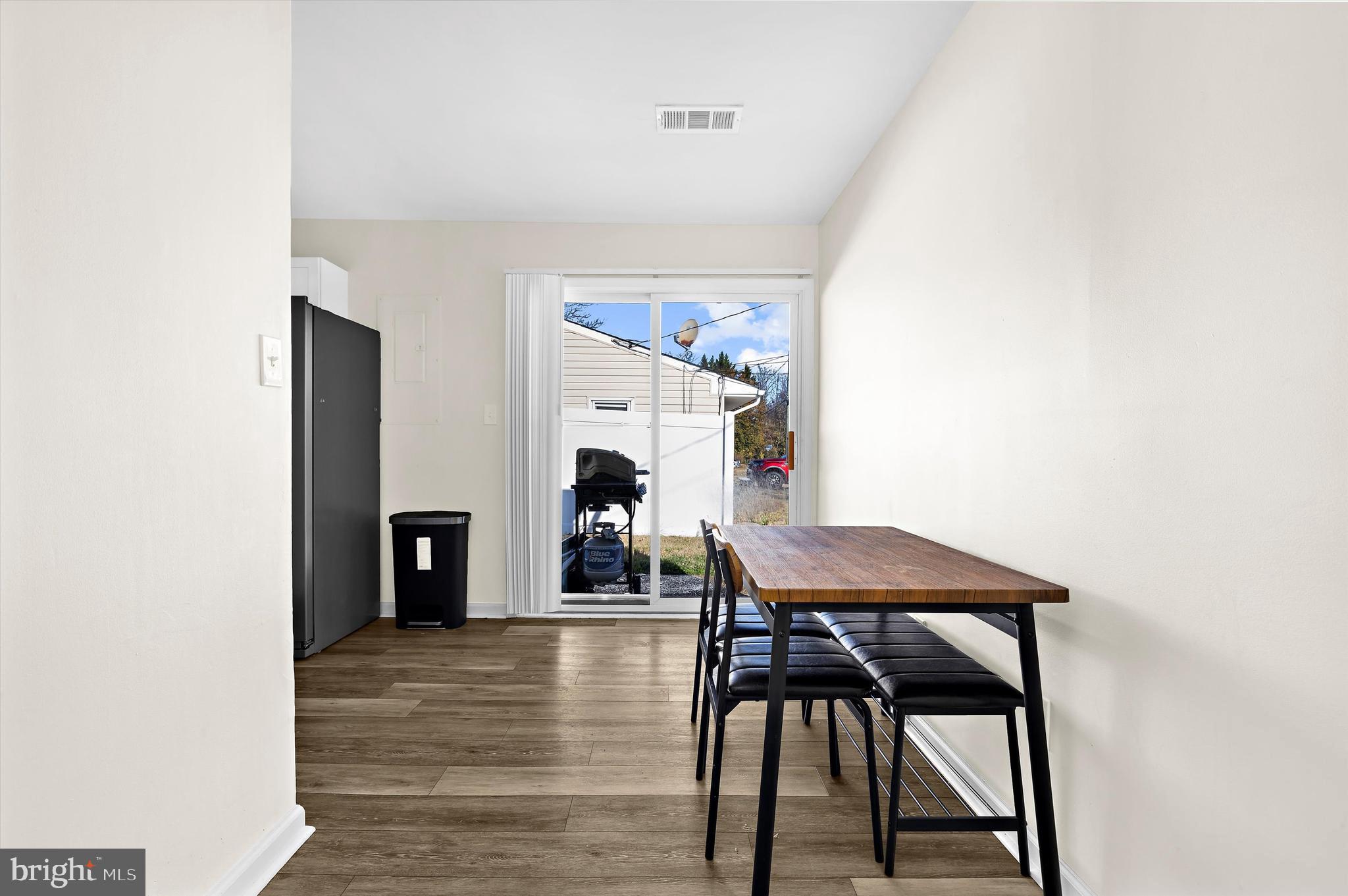 FERNDALE - Residential