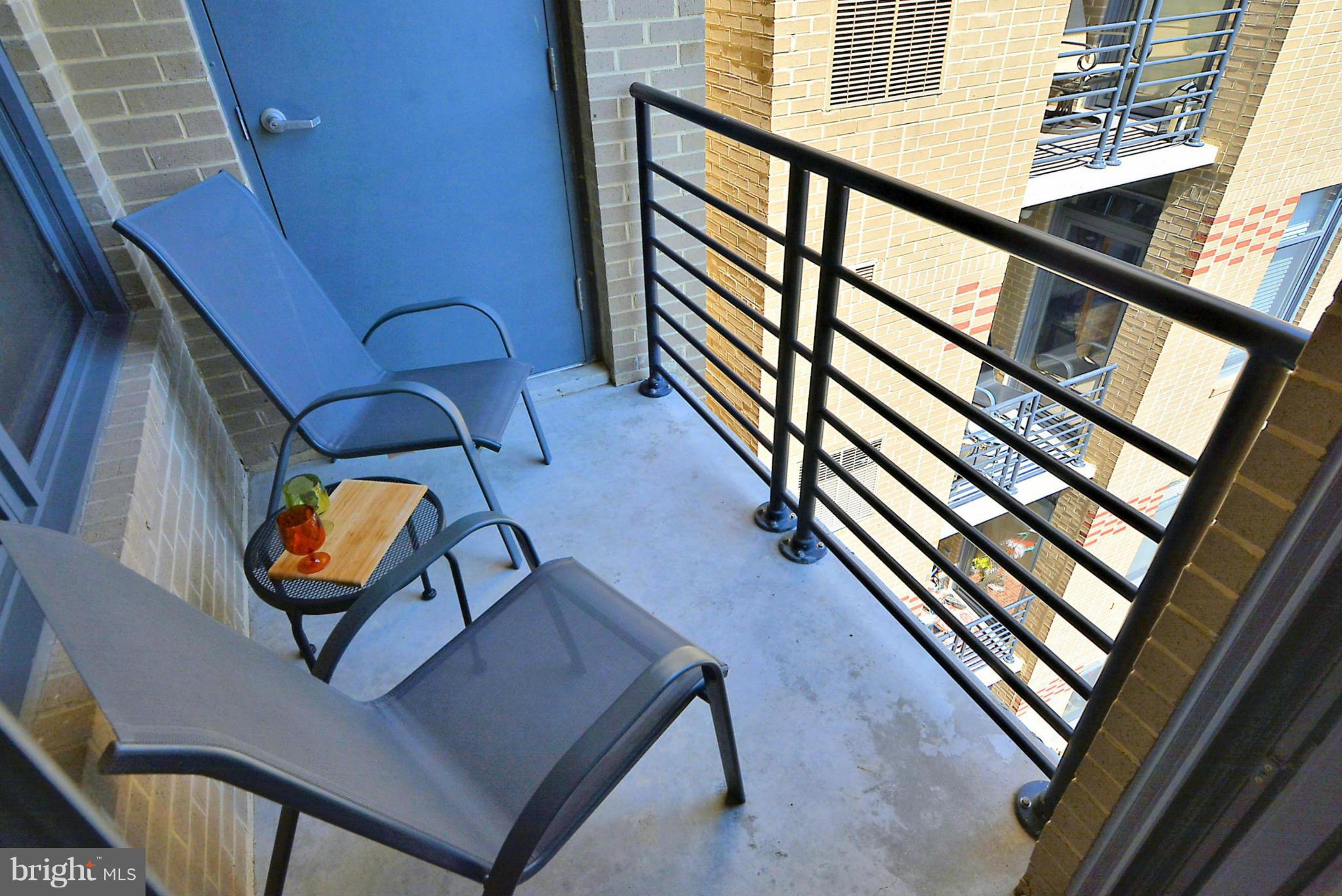 THE HENRY - Residential