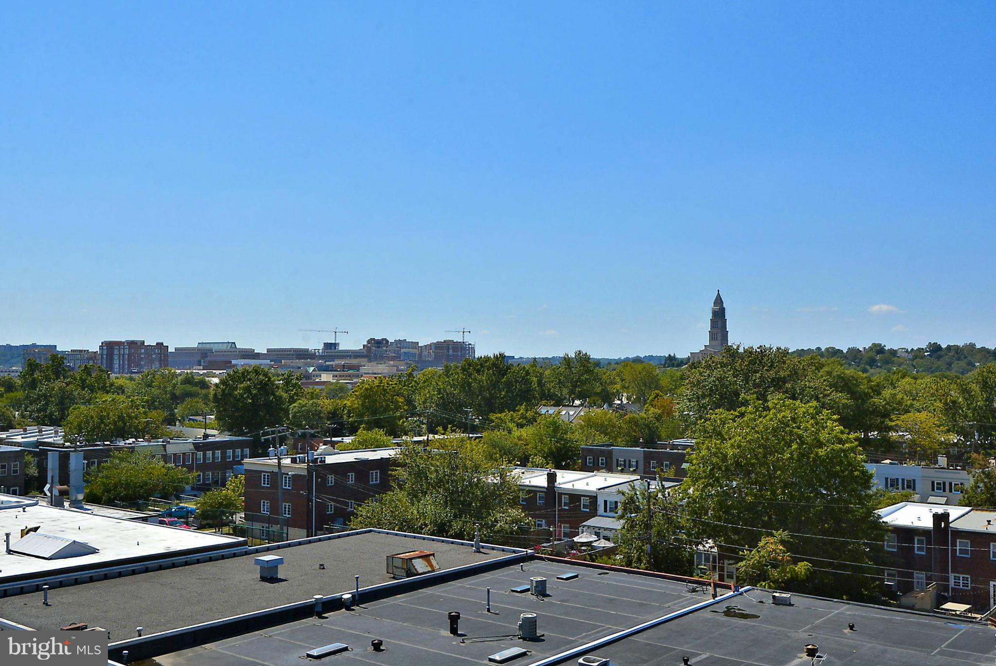 THE HENRY - Residential