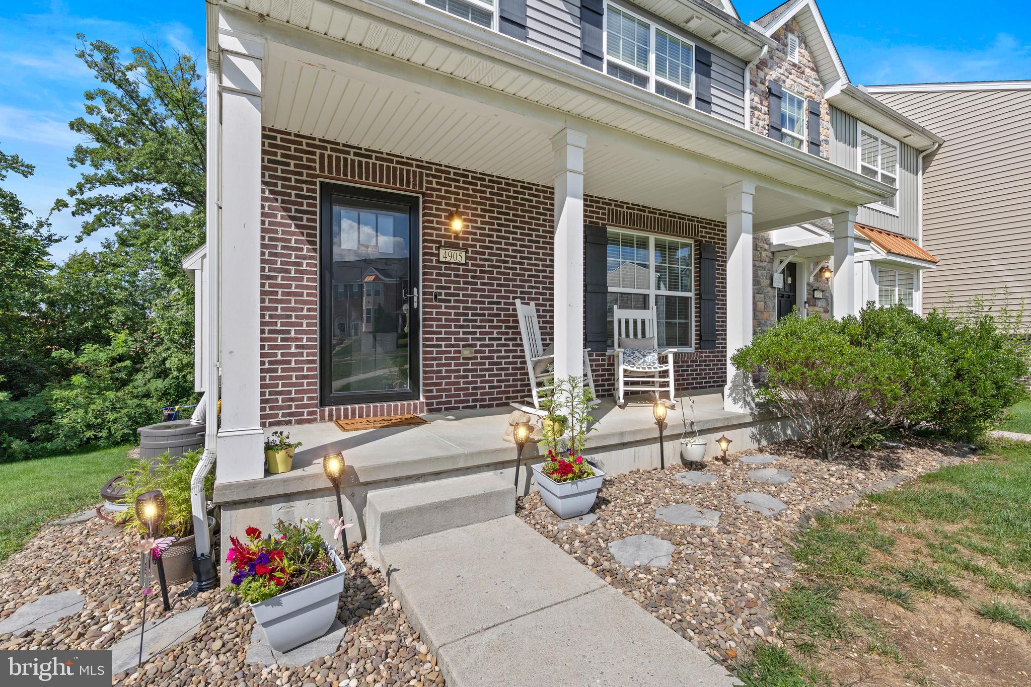 4905 LAUREL VALLEY LANE