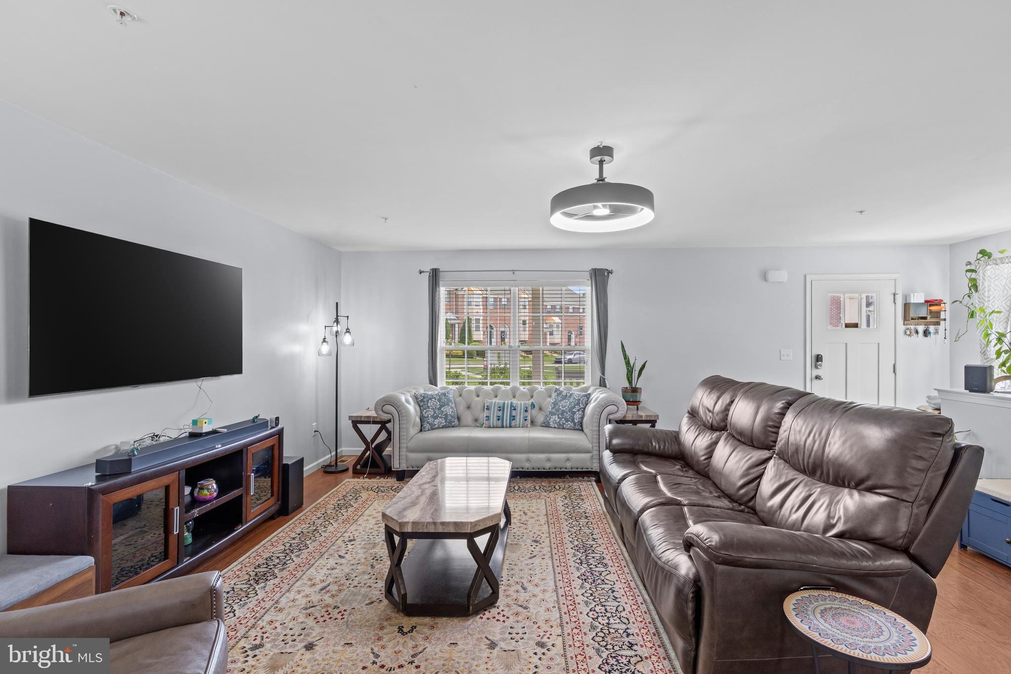 4905 LAUREL VALLEY LANE