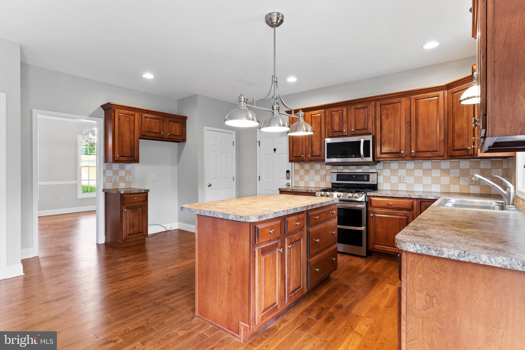 VILLAGE OF CROSS CREEK - Residential