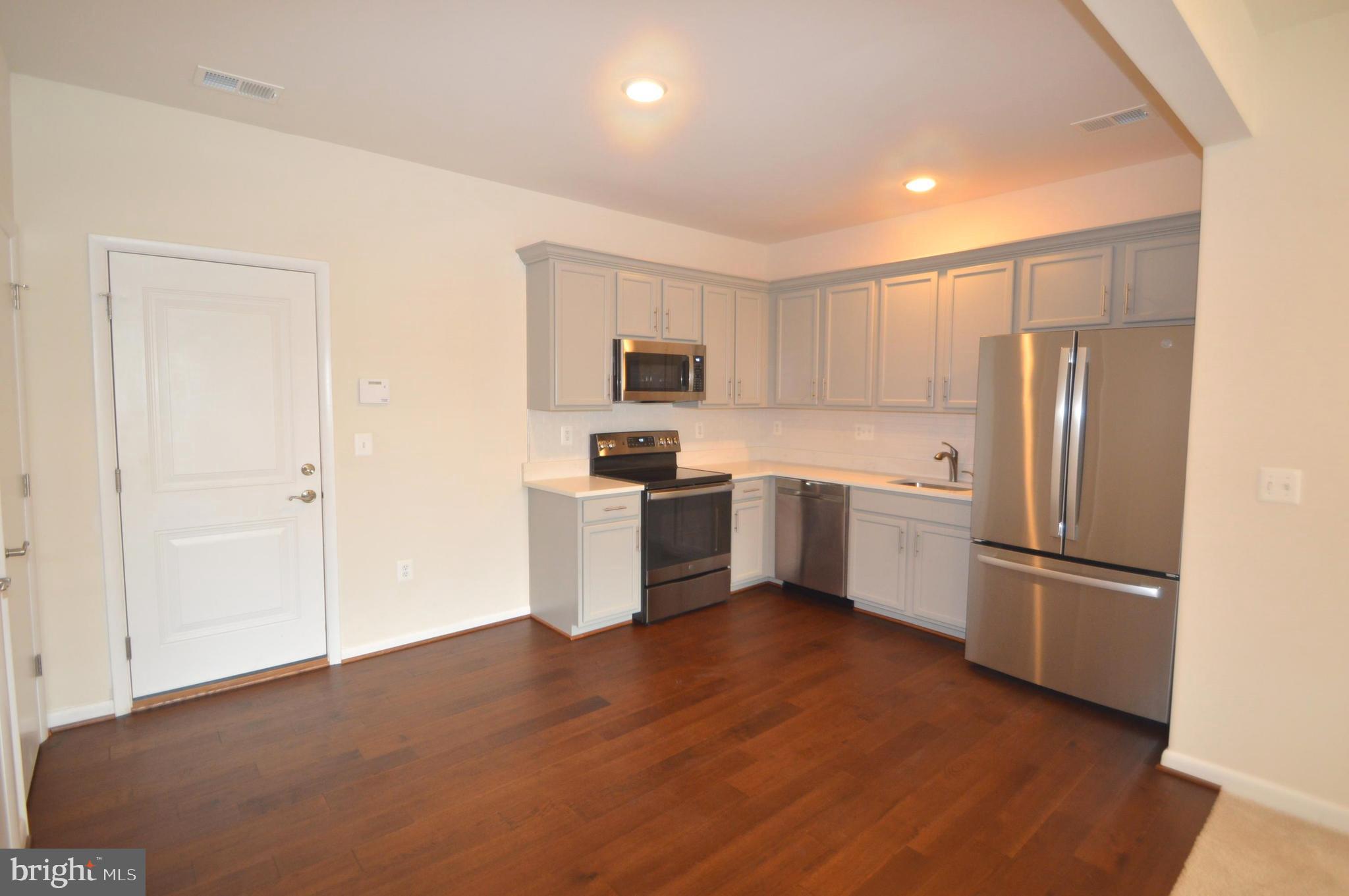 ONE LOUDOUN - Residential Lease