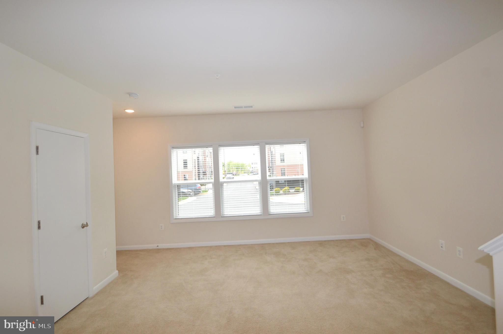 ONE LOUDOUN - Residential Lease