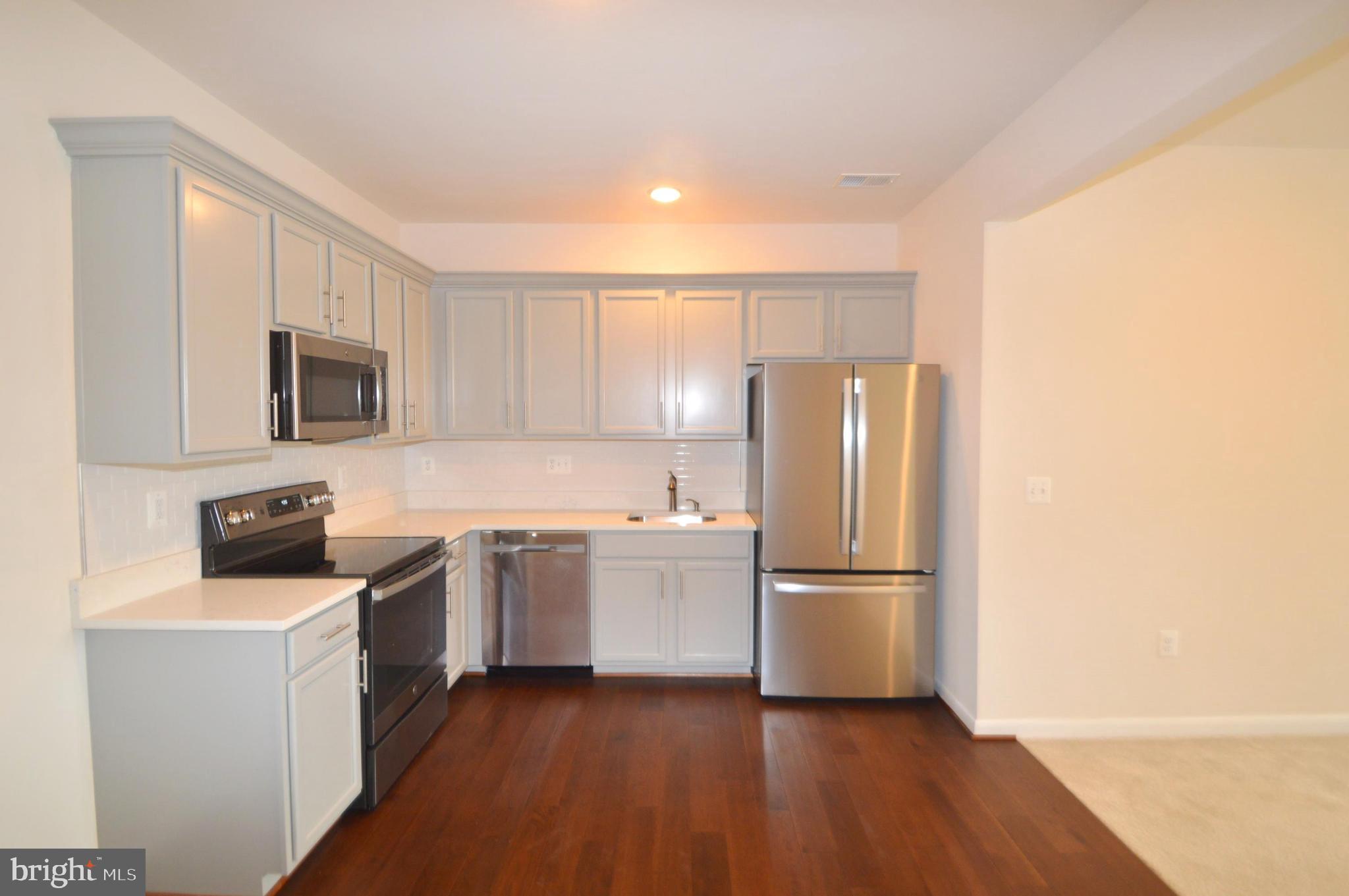 ONE LOUDOUN - Residential Lease