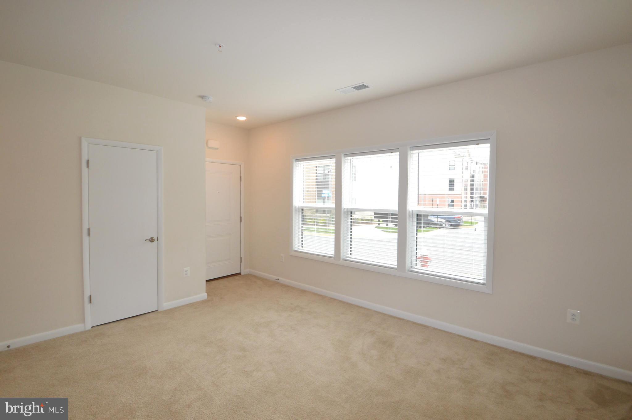 ONE LOUDOUN - Residential Lease