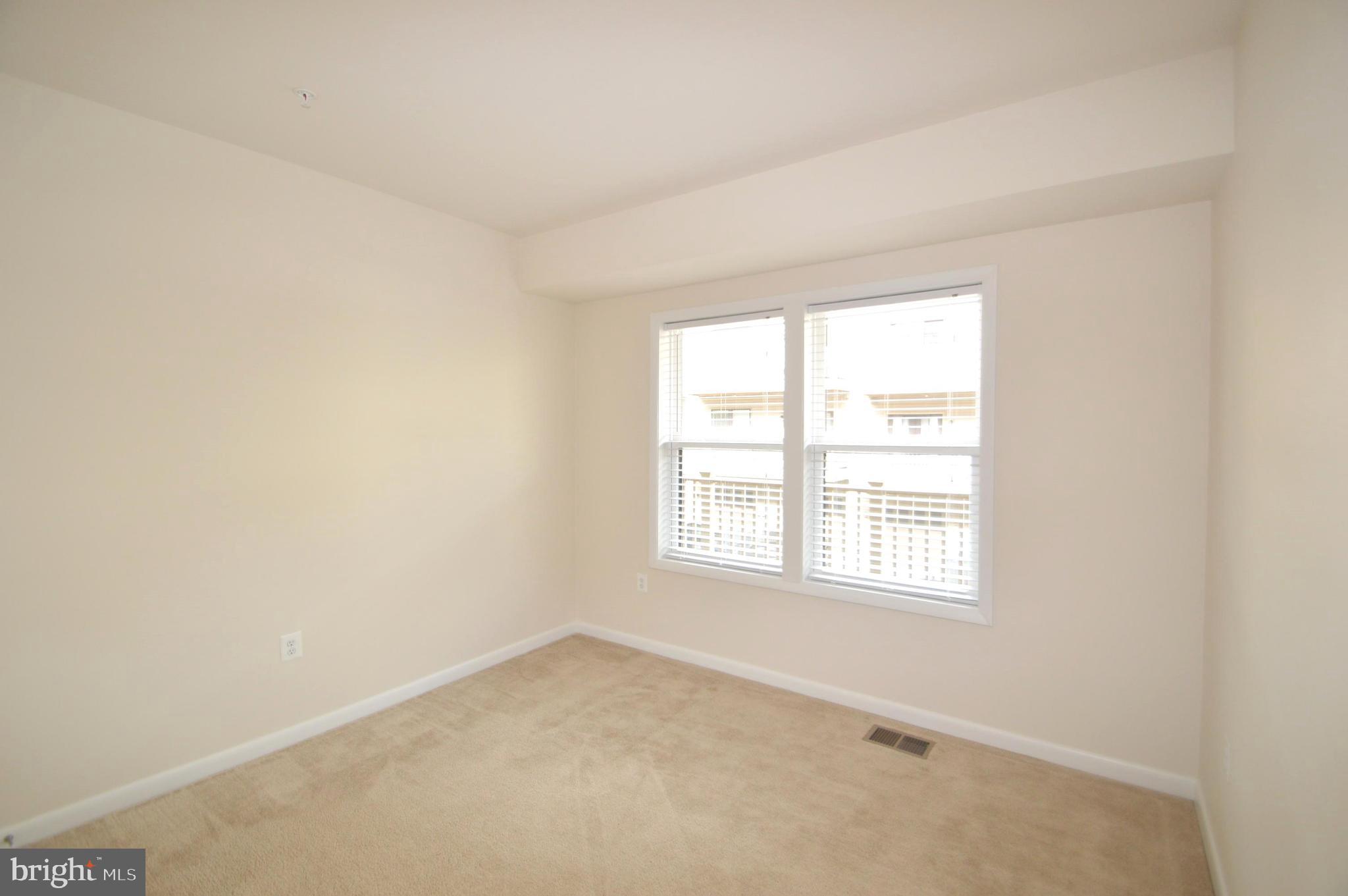 ONE LOUDOUN - Residential Lease