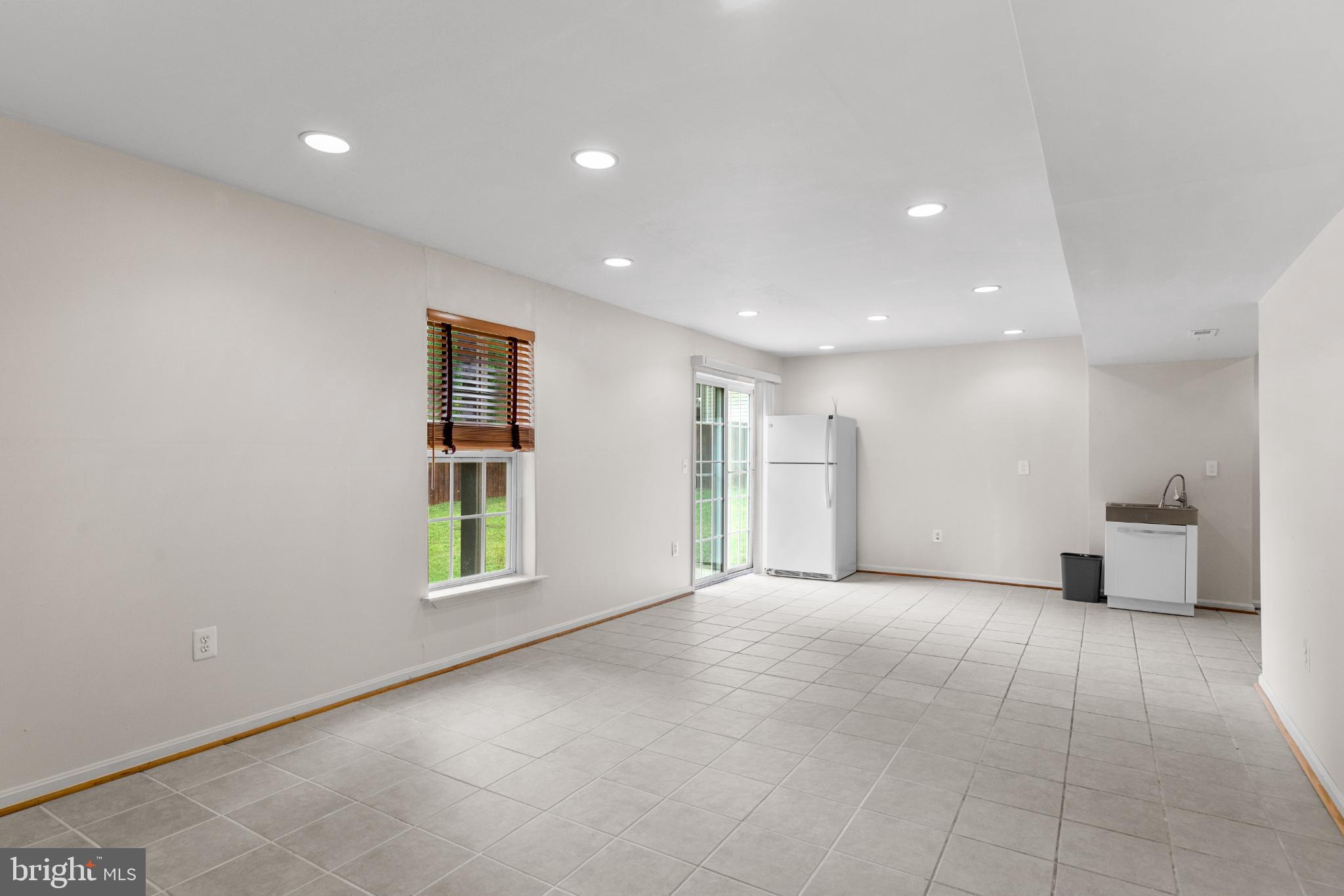 CARDINAL GLEN - Residential