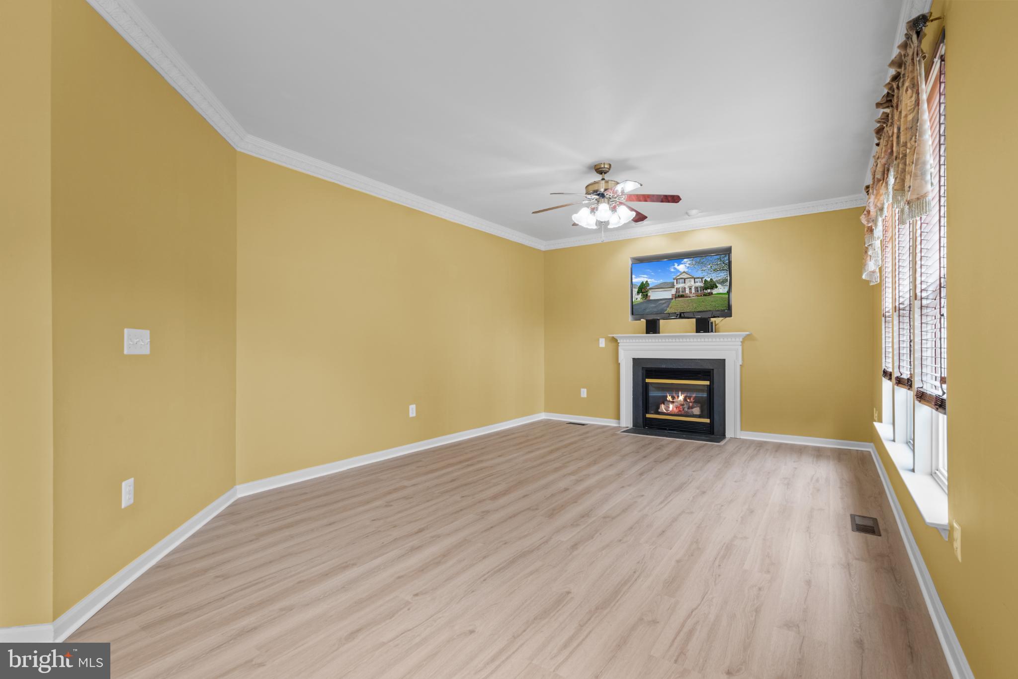 CARDINAL GLEN - Residential