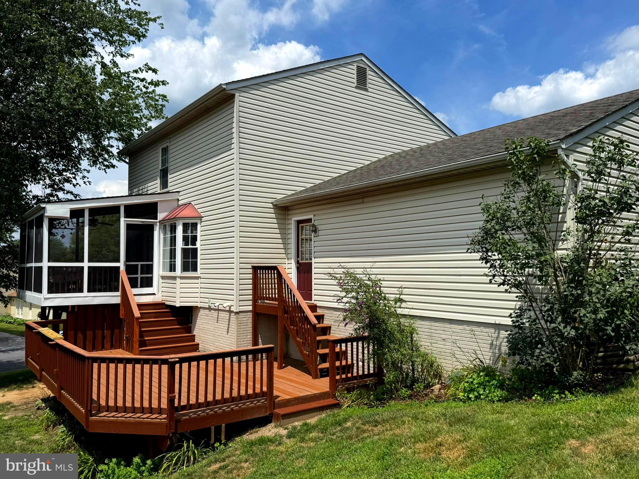 1691 BRIMFIELD CIRCLE