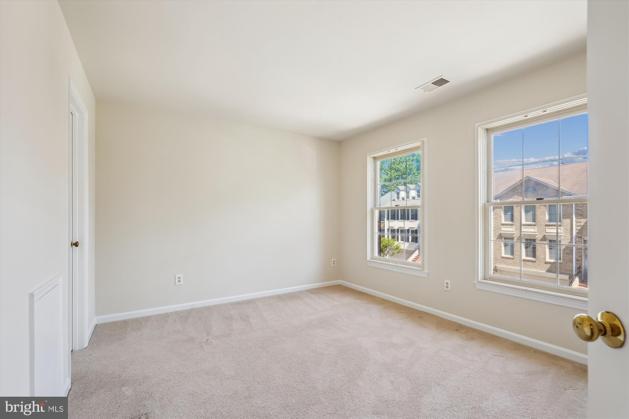 TIMBERLAWN - Residential