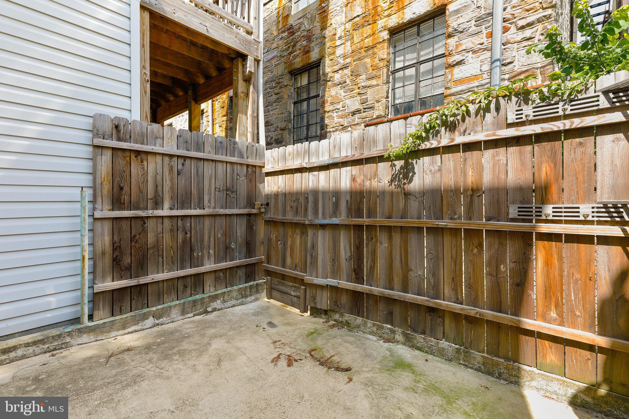 FEDERAL HILL HISTORIC DISTRICT - Residential Lease