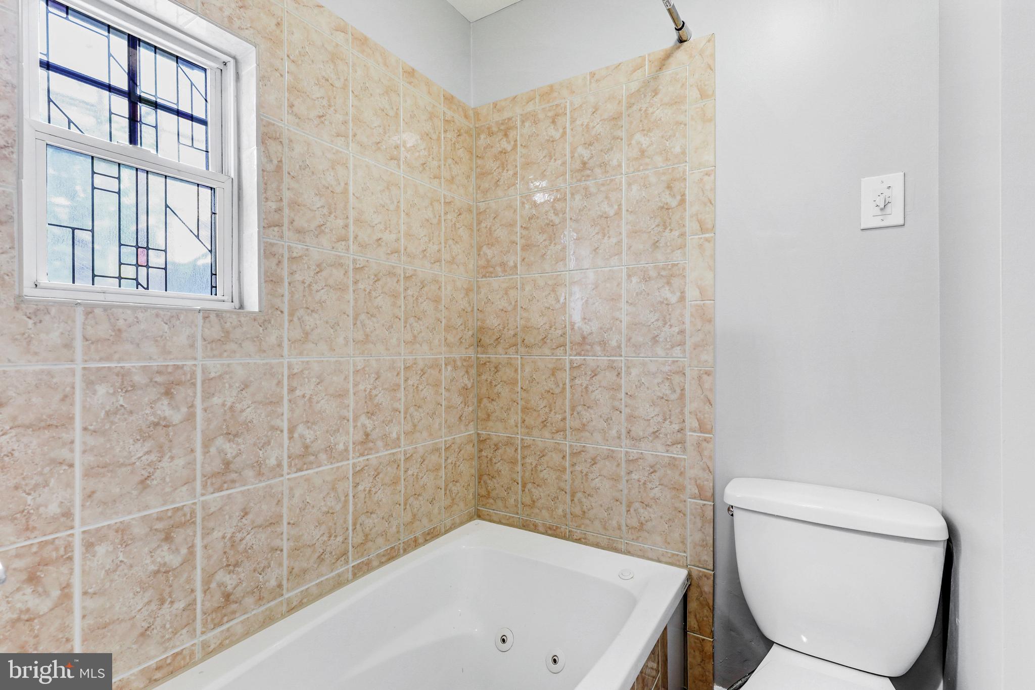 FEDERAL HILL HISTORIC DISTRICT - Residential Lease