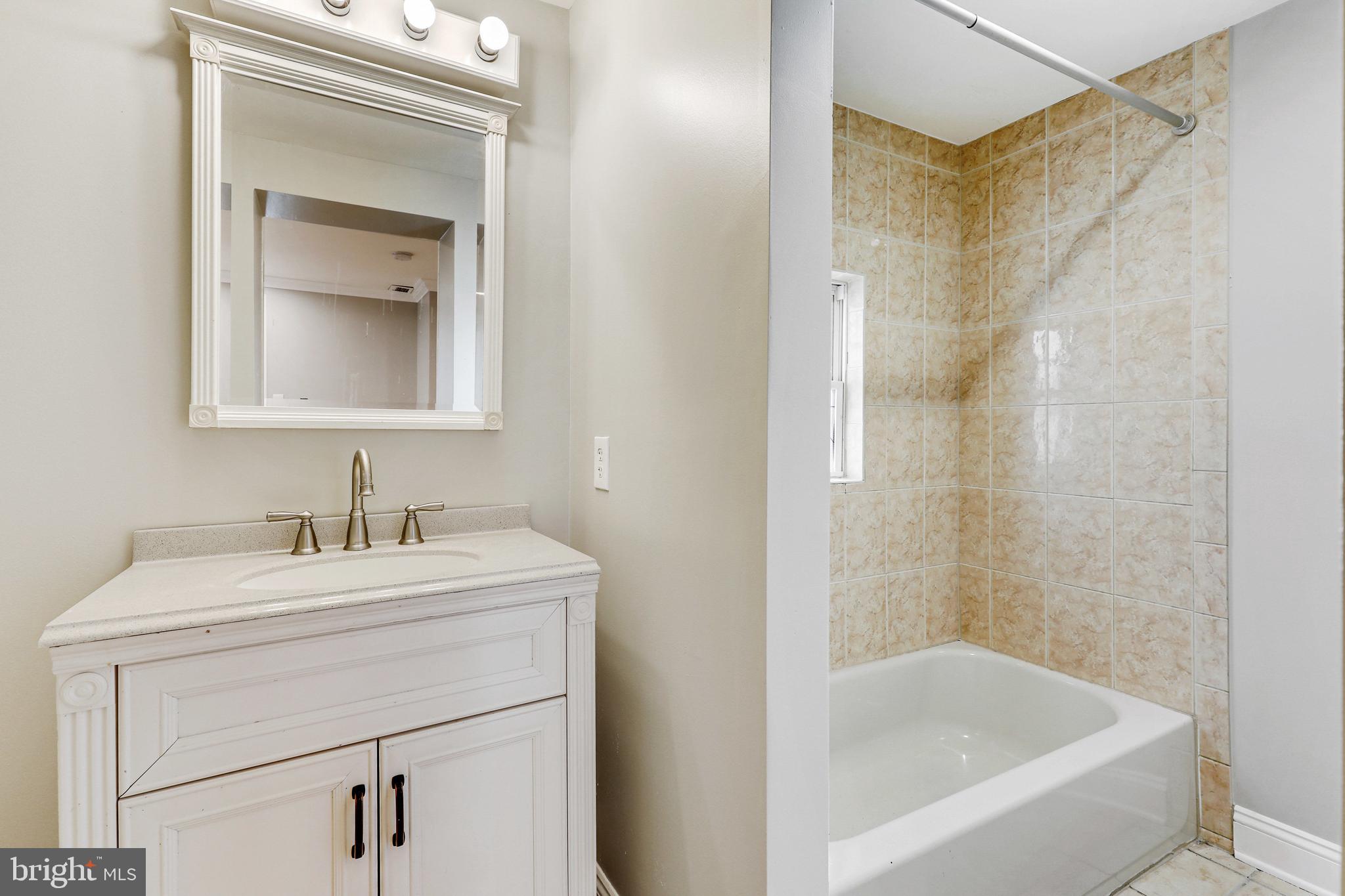 FEDERAL HILL HISTORIC DISTRICT - Residential Lease