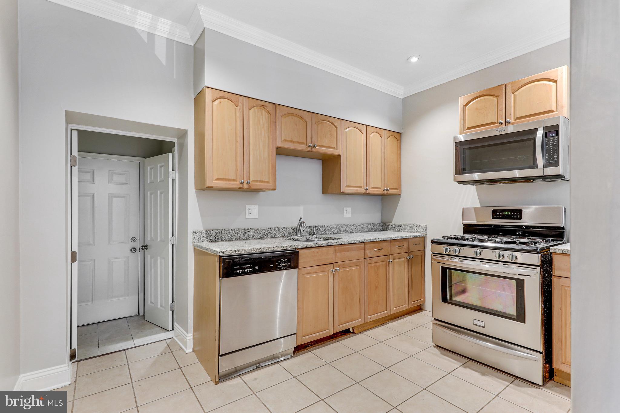 FEDERAL HILL HISTORIC DISTRICT - Residential Lease