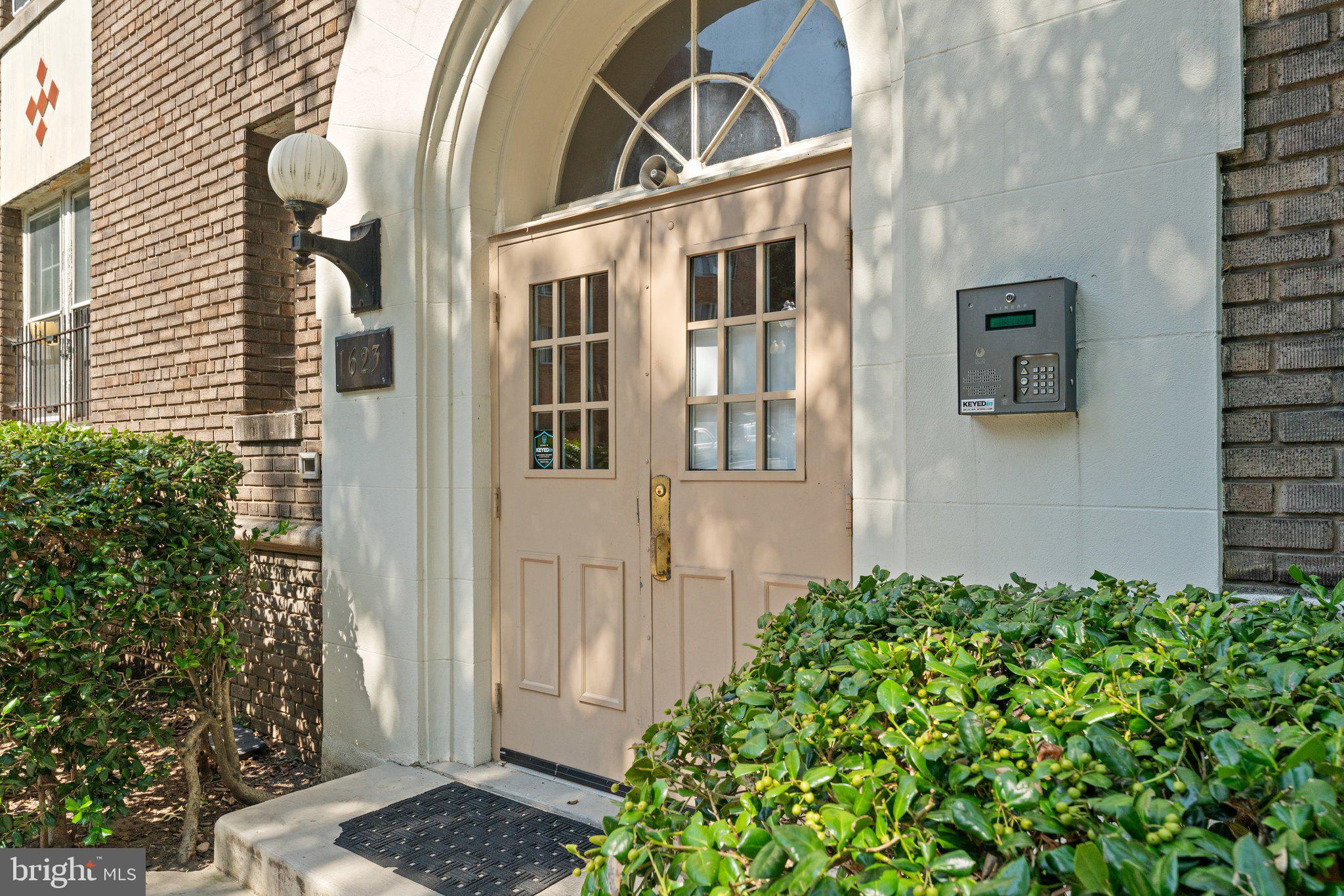 1623 LANIER PLACE NW 202