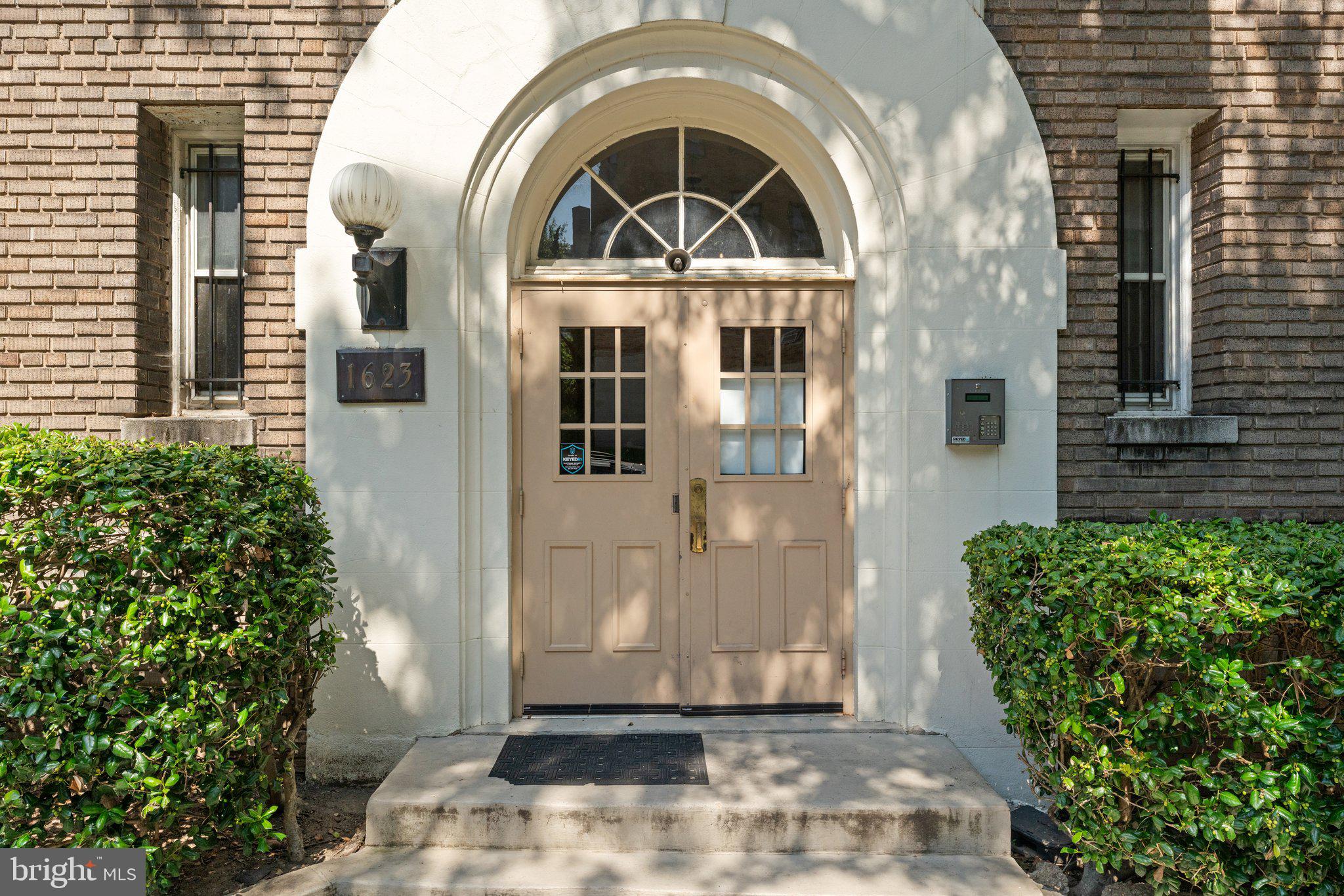 1623 LANIER PLACE NW 202