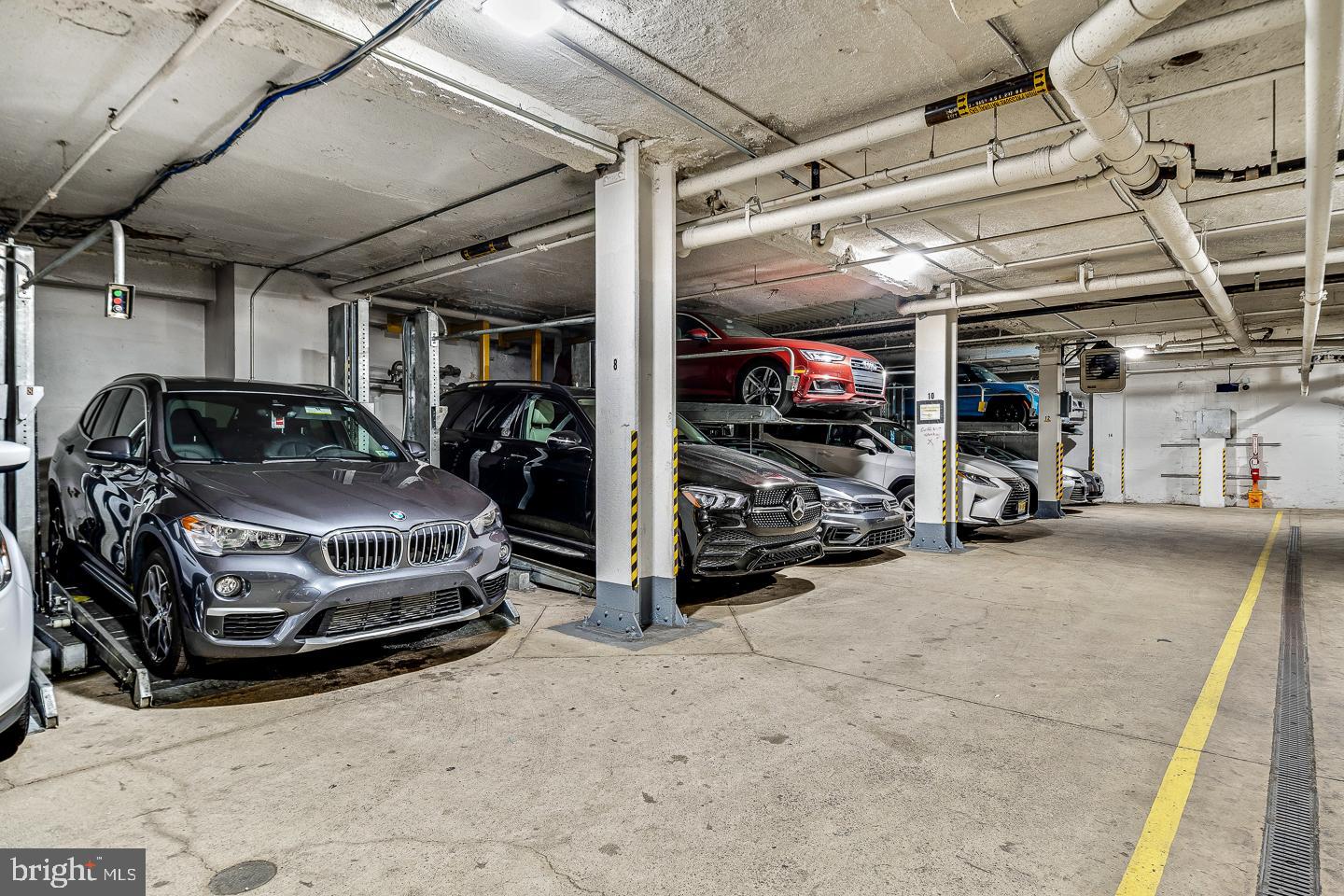 WASHINGTON SQ WEST - Residential